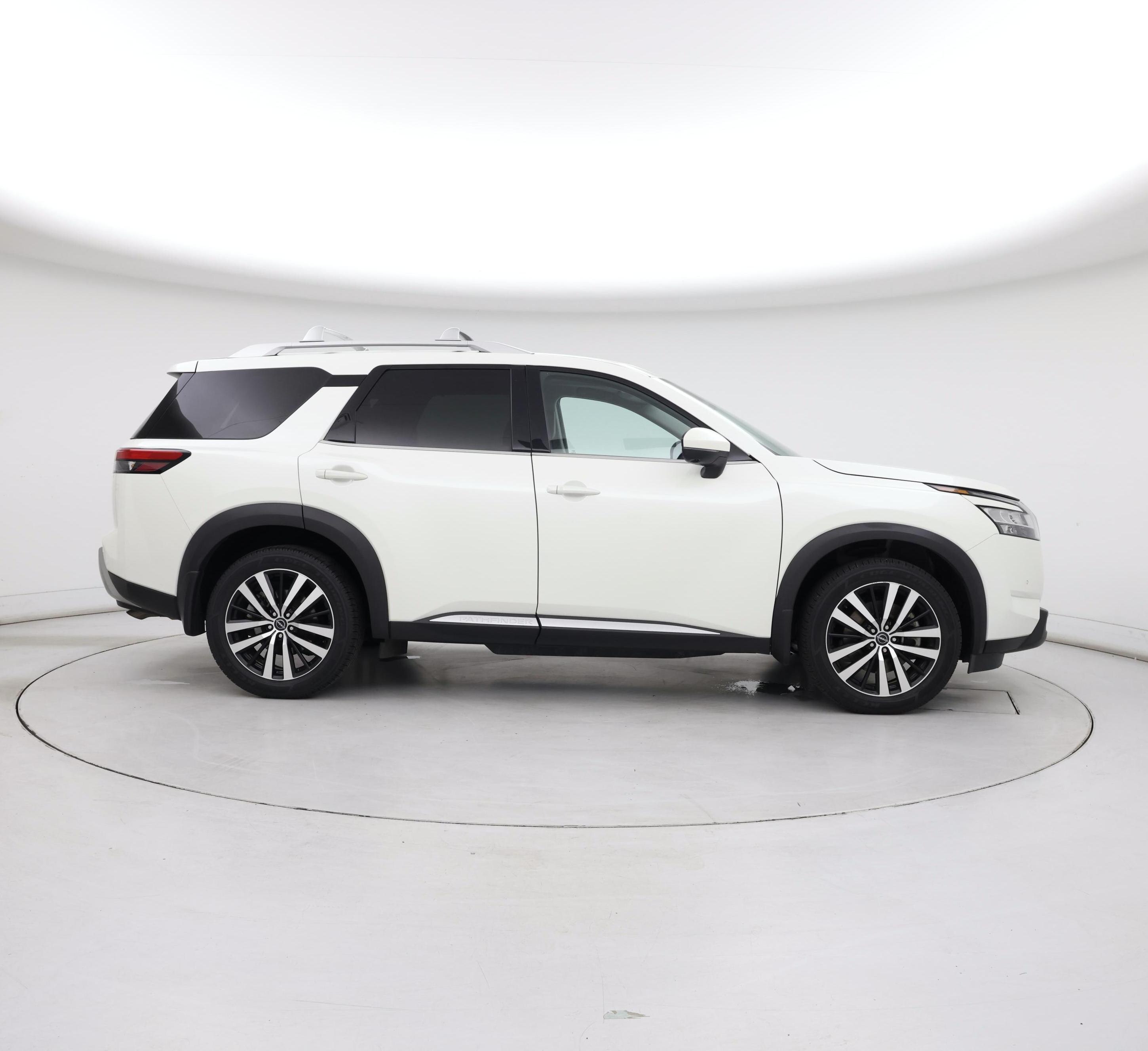 Thumbnail: 2023 Nissan Pathfinder - 7
