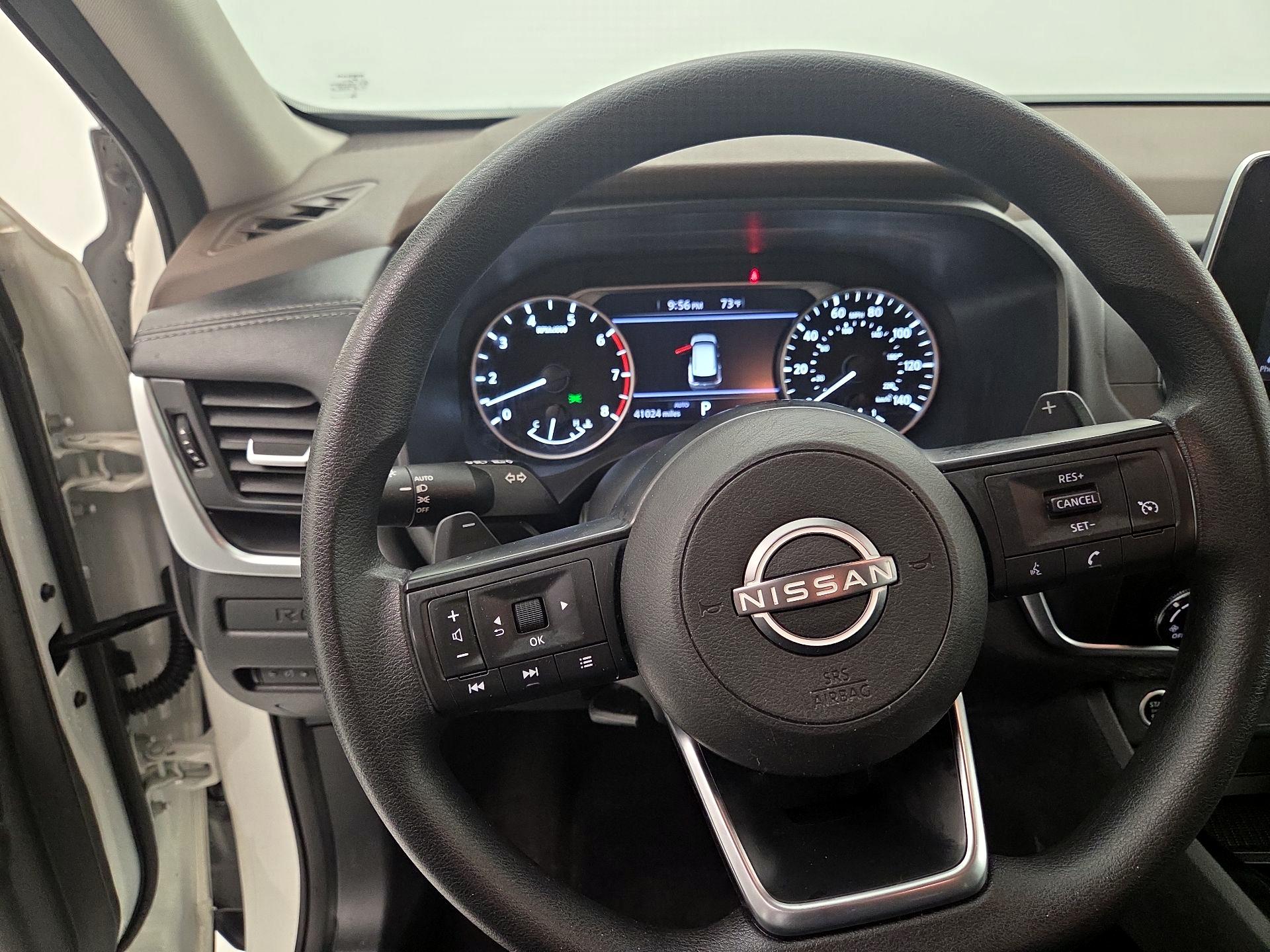 Thumbnail: 2023 Nissan Rogue - 10