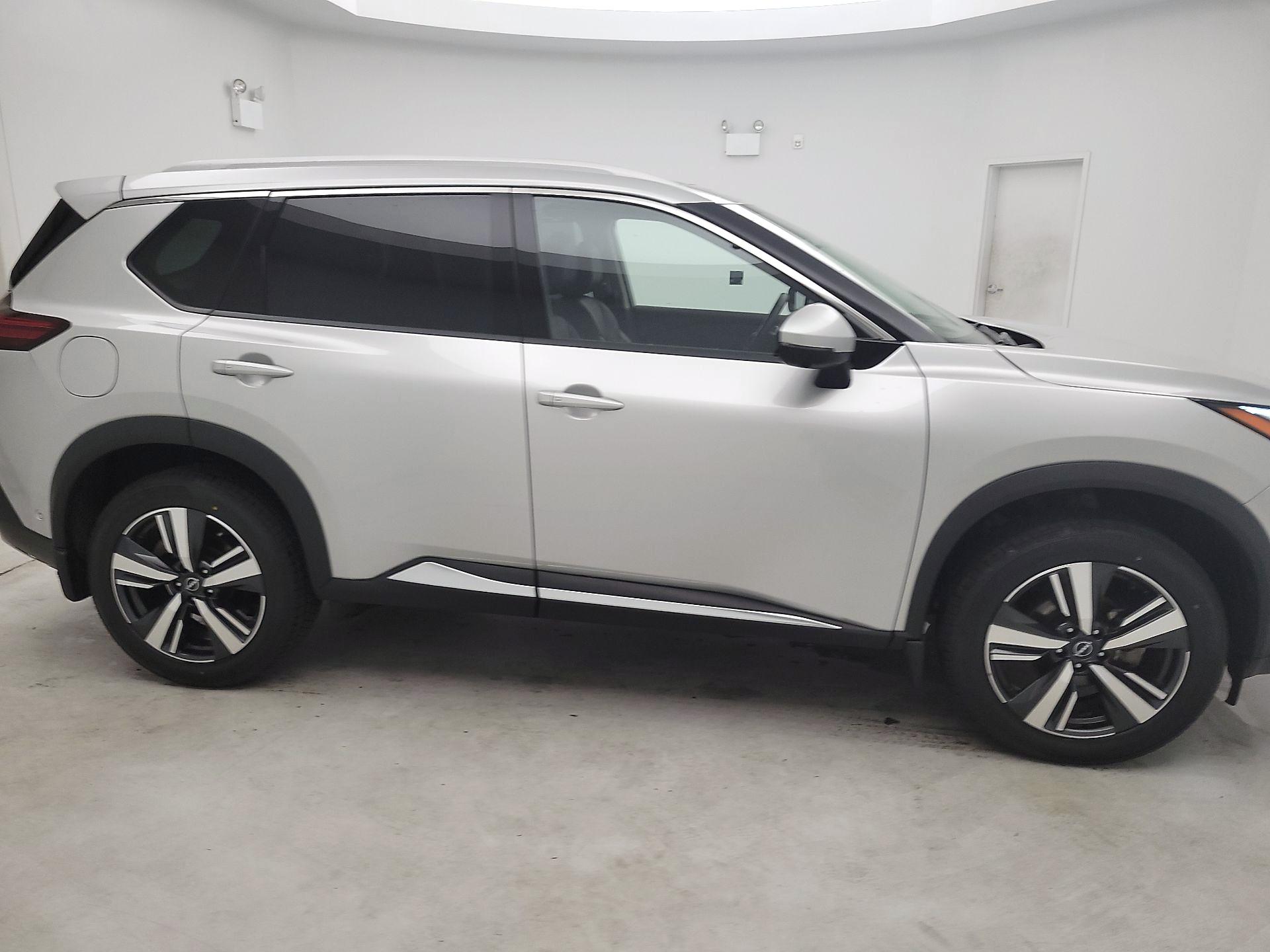 Thumbnail: 2023 Nissan Rogue - 4