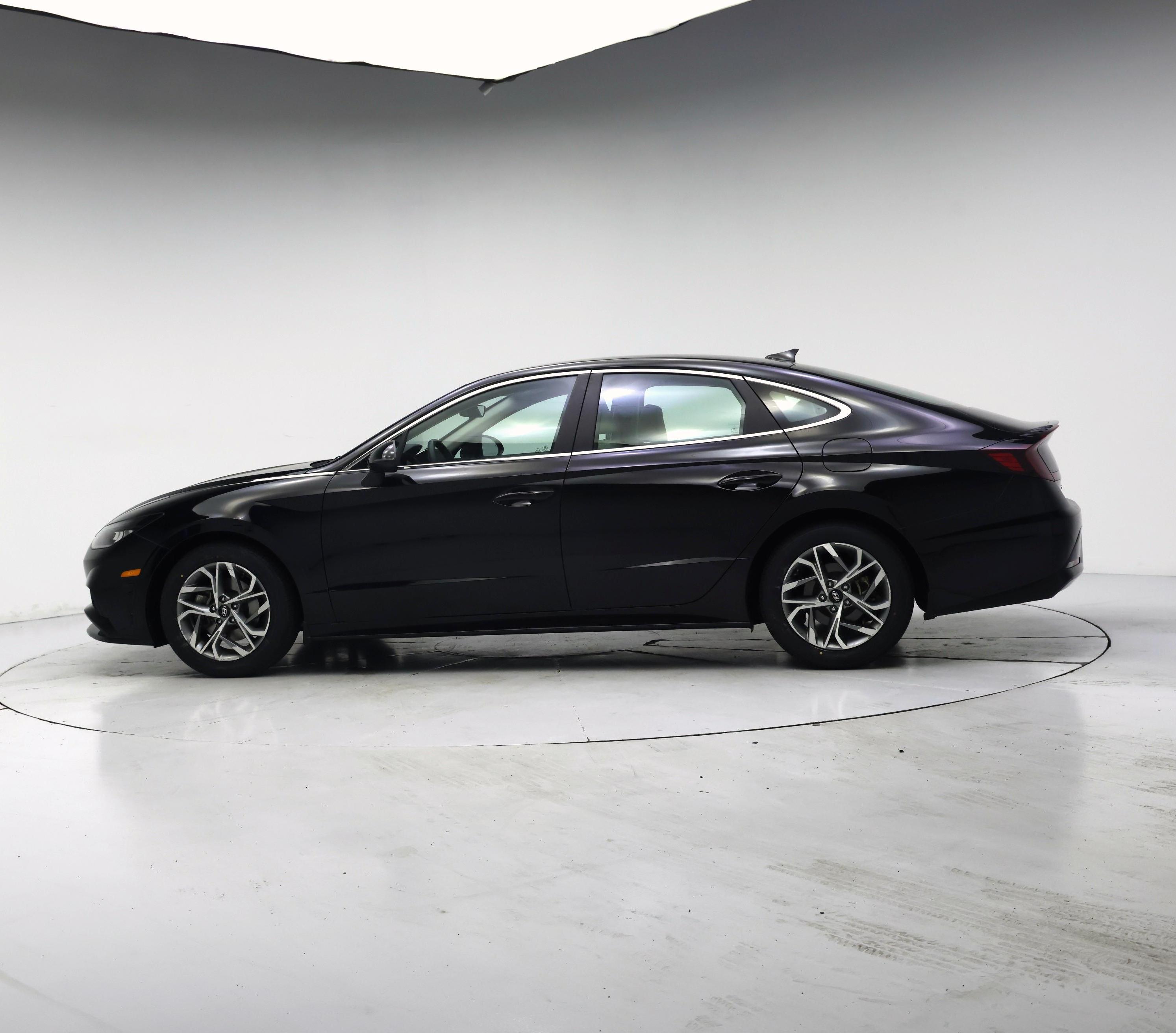 Thumbnail: 2023 Hyundai Sonata - 3