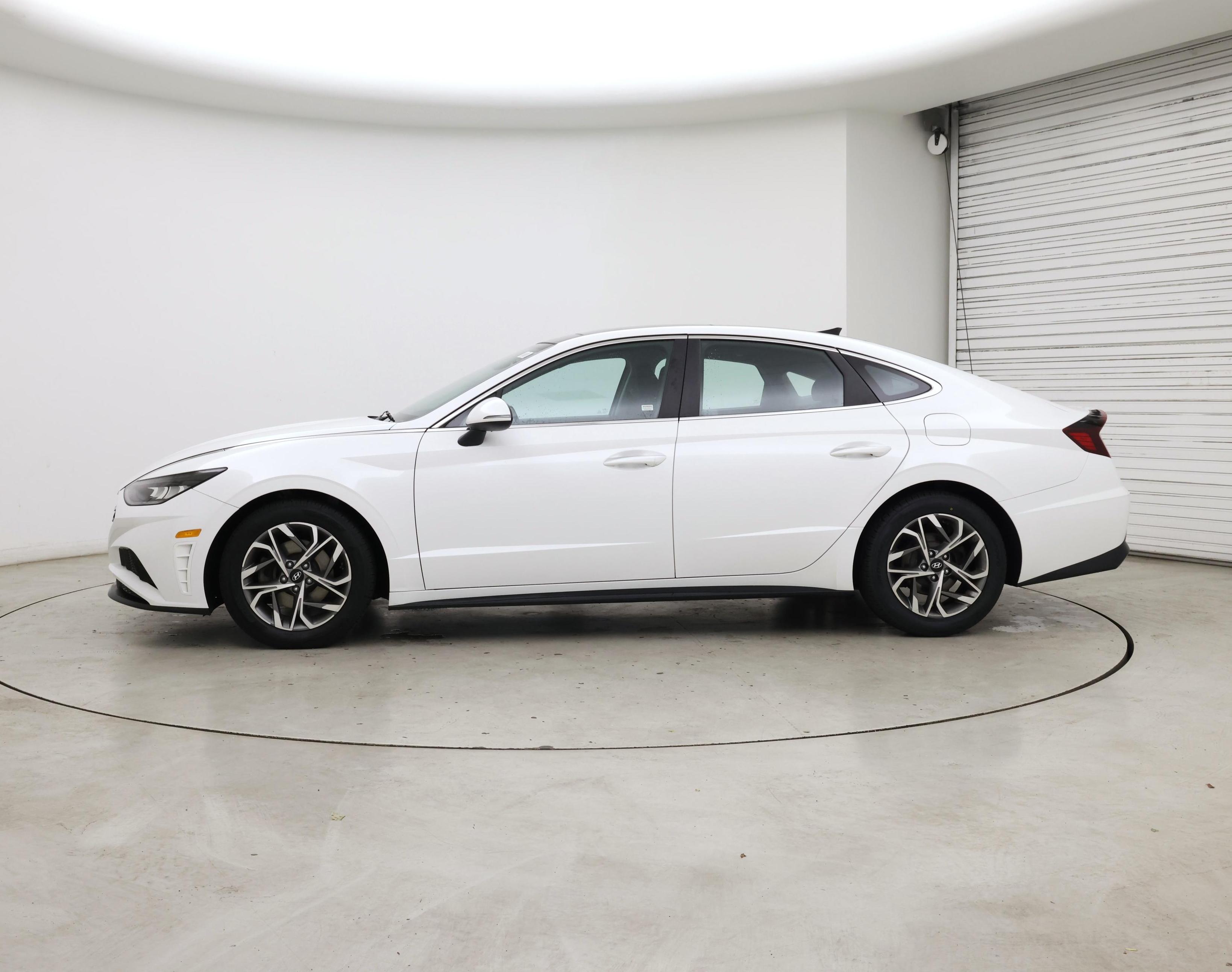 Thumbnail: 2022 Hyundai Sonata - 3