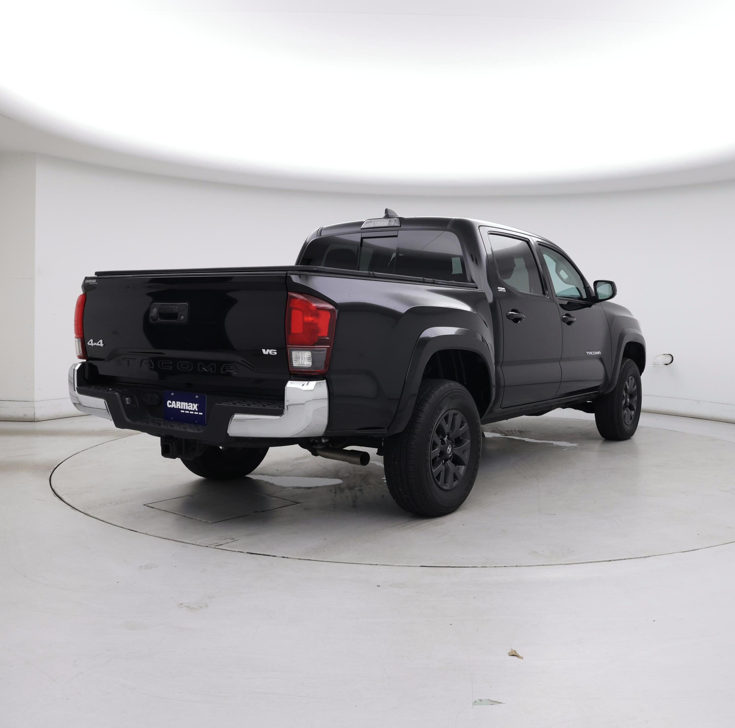 Thumbnail: 2023 Toyota Tacoma - 8