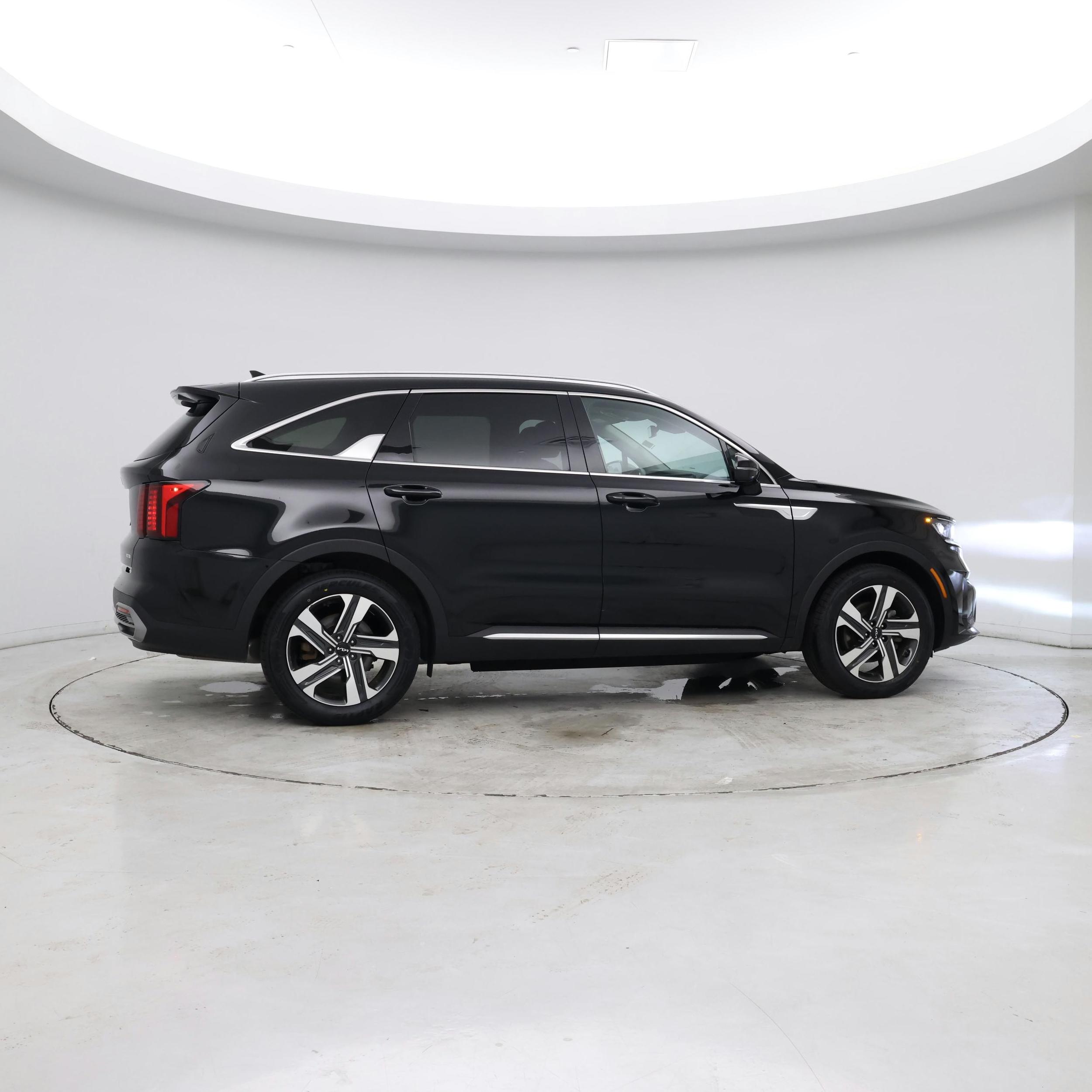 Thumbnail: 2023 Kia Sorento - 8