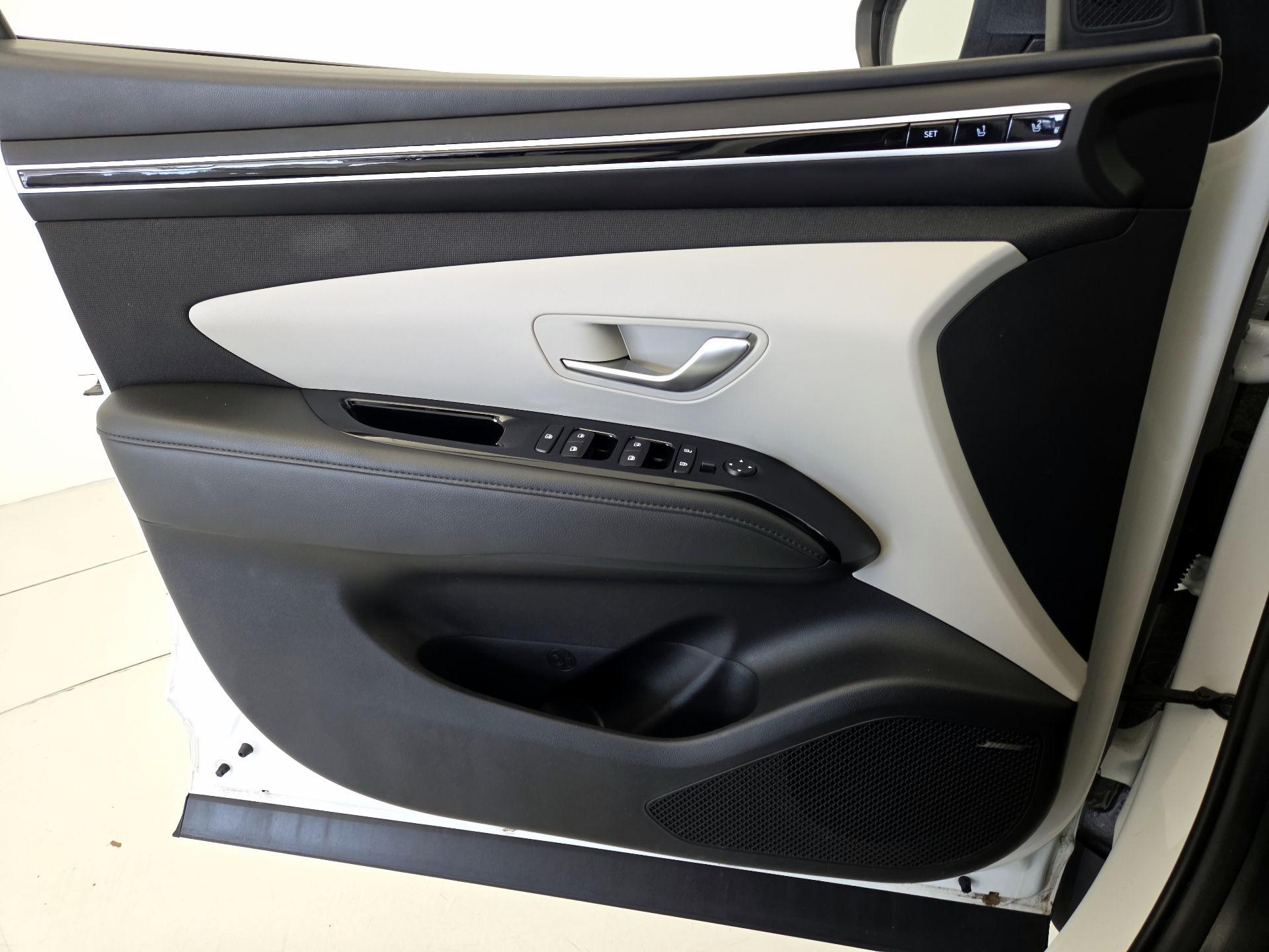 Thumbnail: 2023 Hyundai Tucson - 12