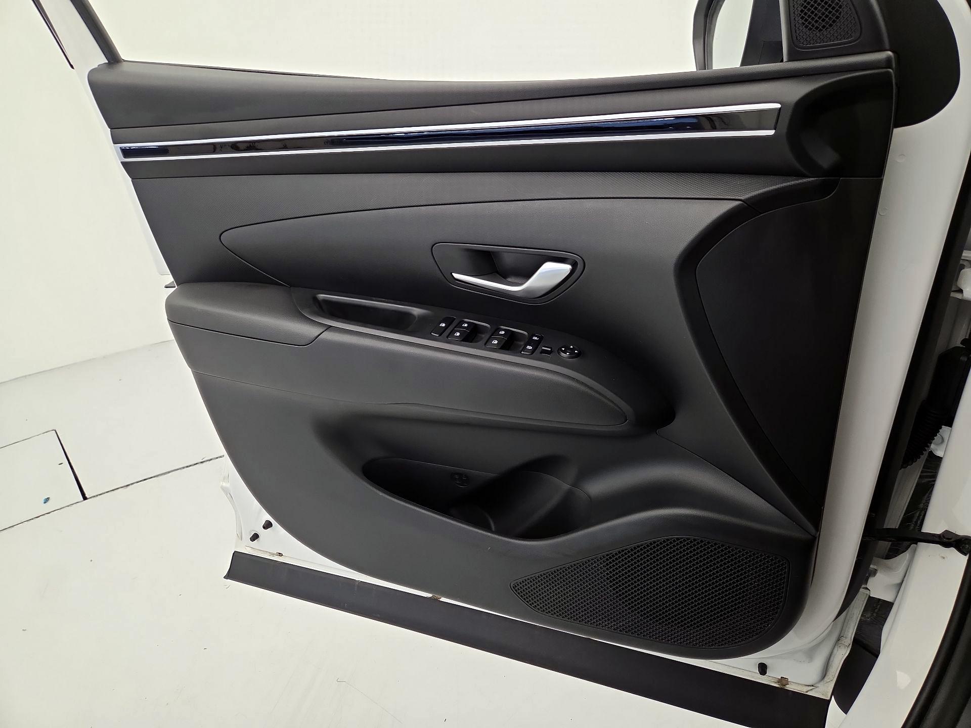 Thumbnail: 2024 Hyundai Tucson - 12