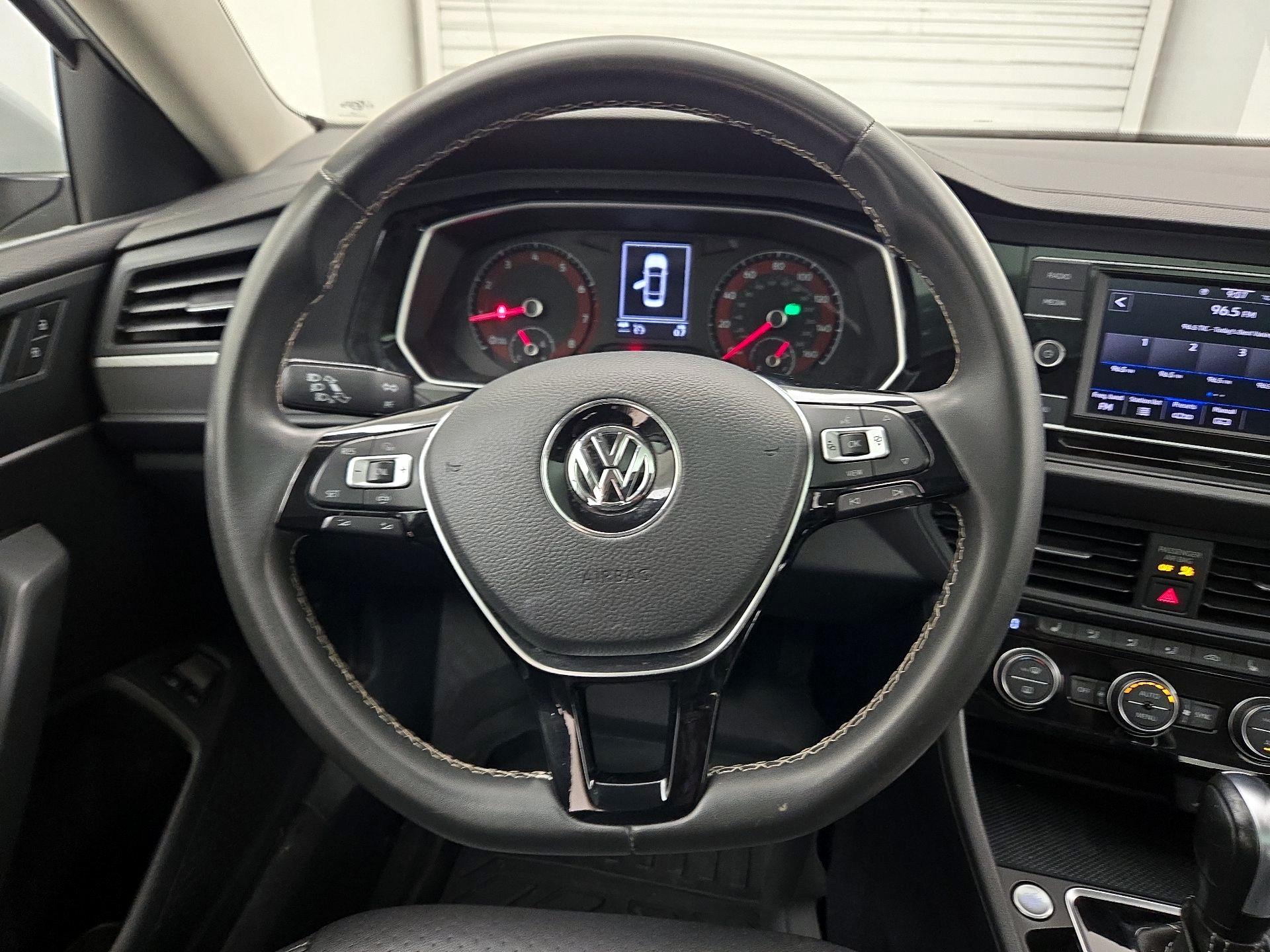 Thumbnail: 2021 Volkswagen Jetta - 10