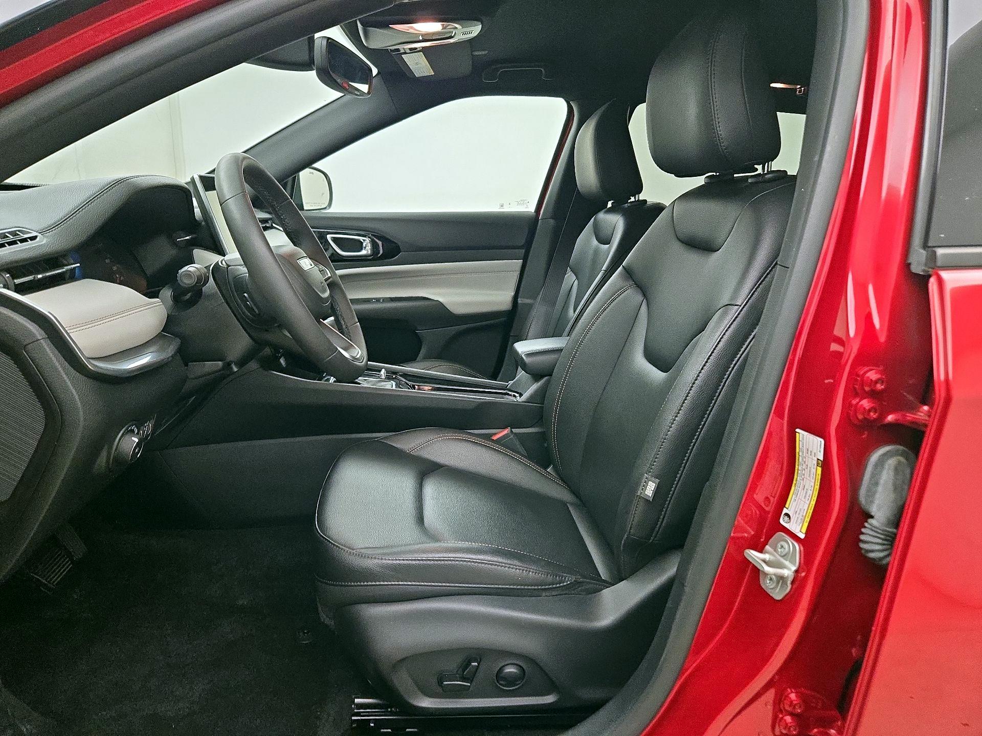 Thumbnail: 2024 Jeep Compass - 11