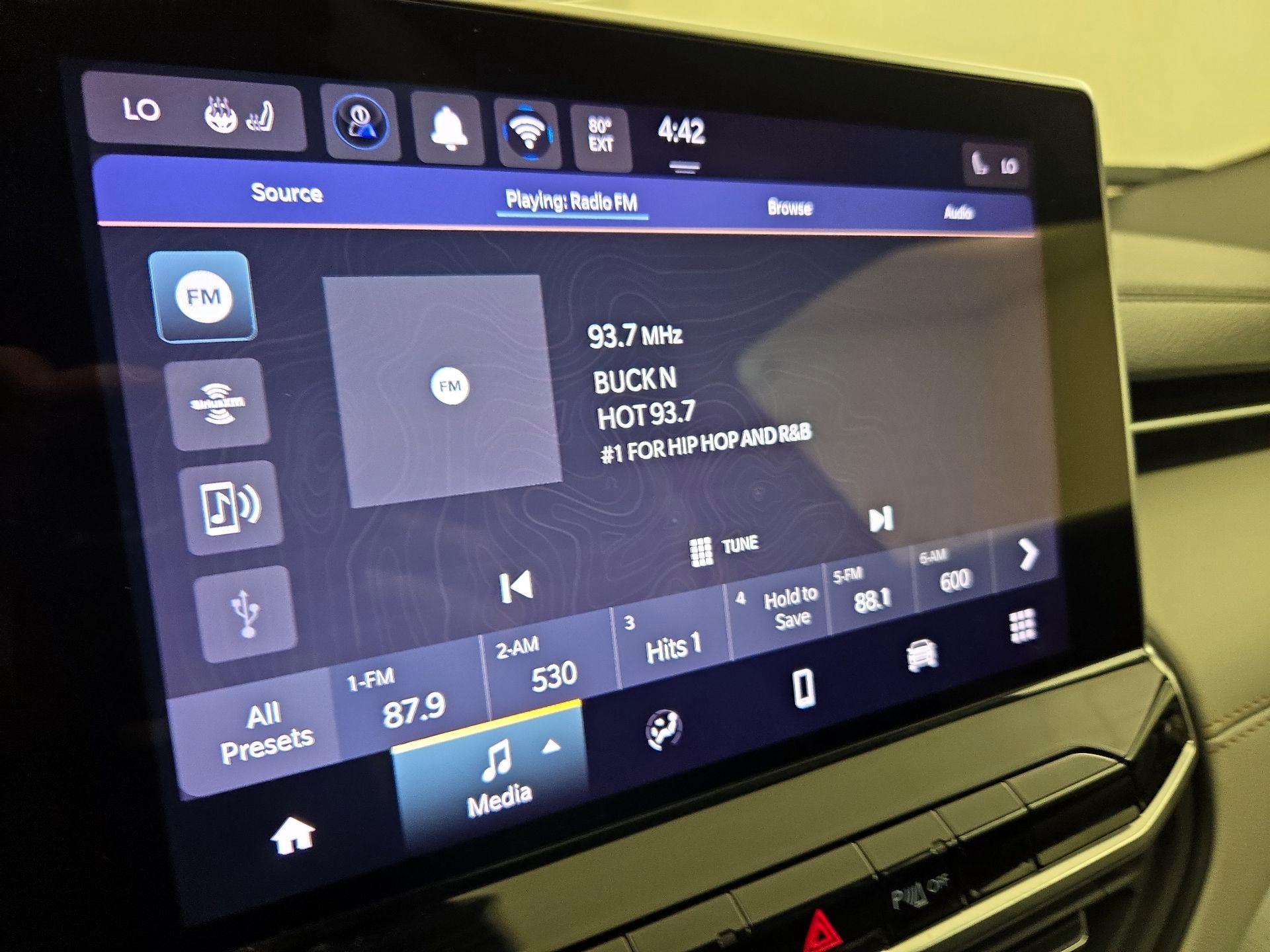 Thumbnail: 2024 Jeep Compass - 14