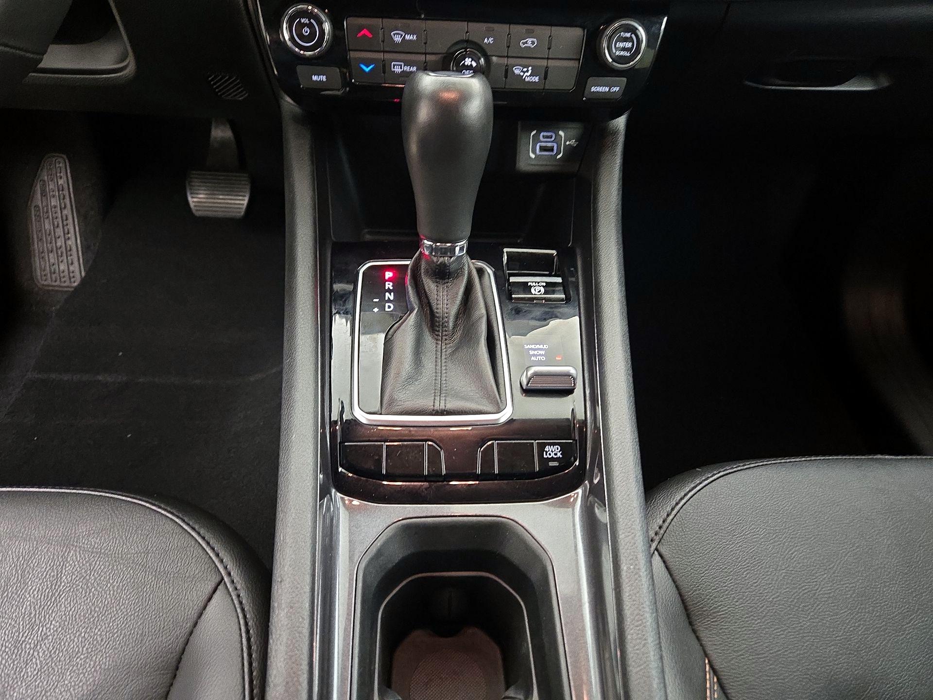 Thumbnail: 2023 Jeep Compass - 17