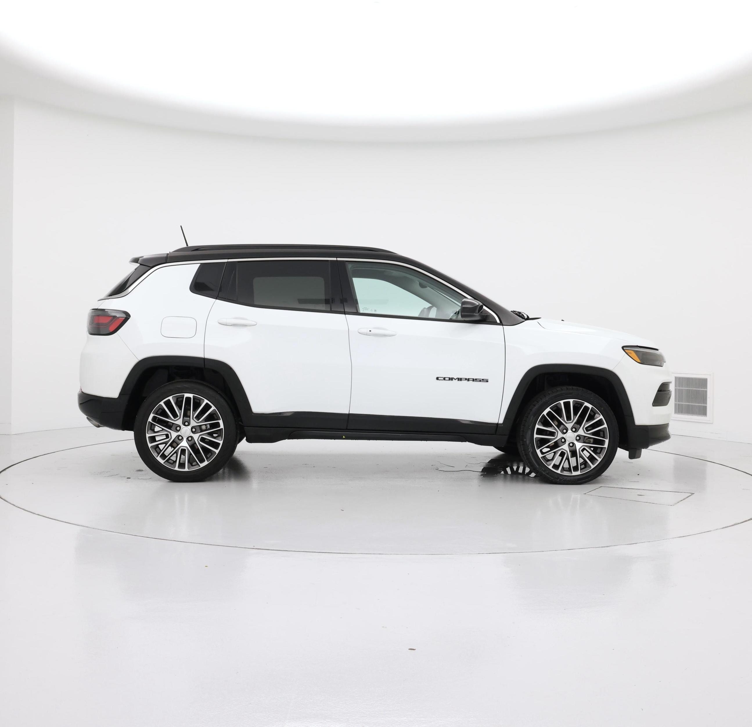 Thumbnail: 2022 Jeep Compass - 7