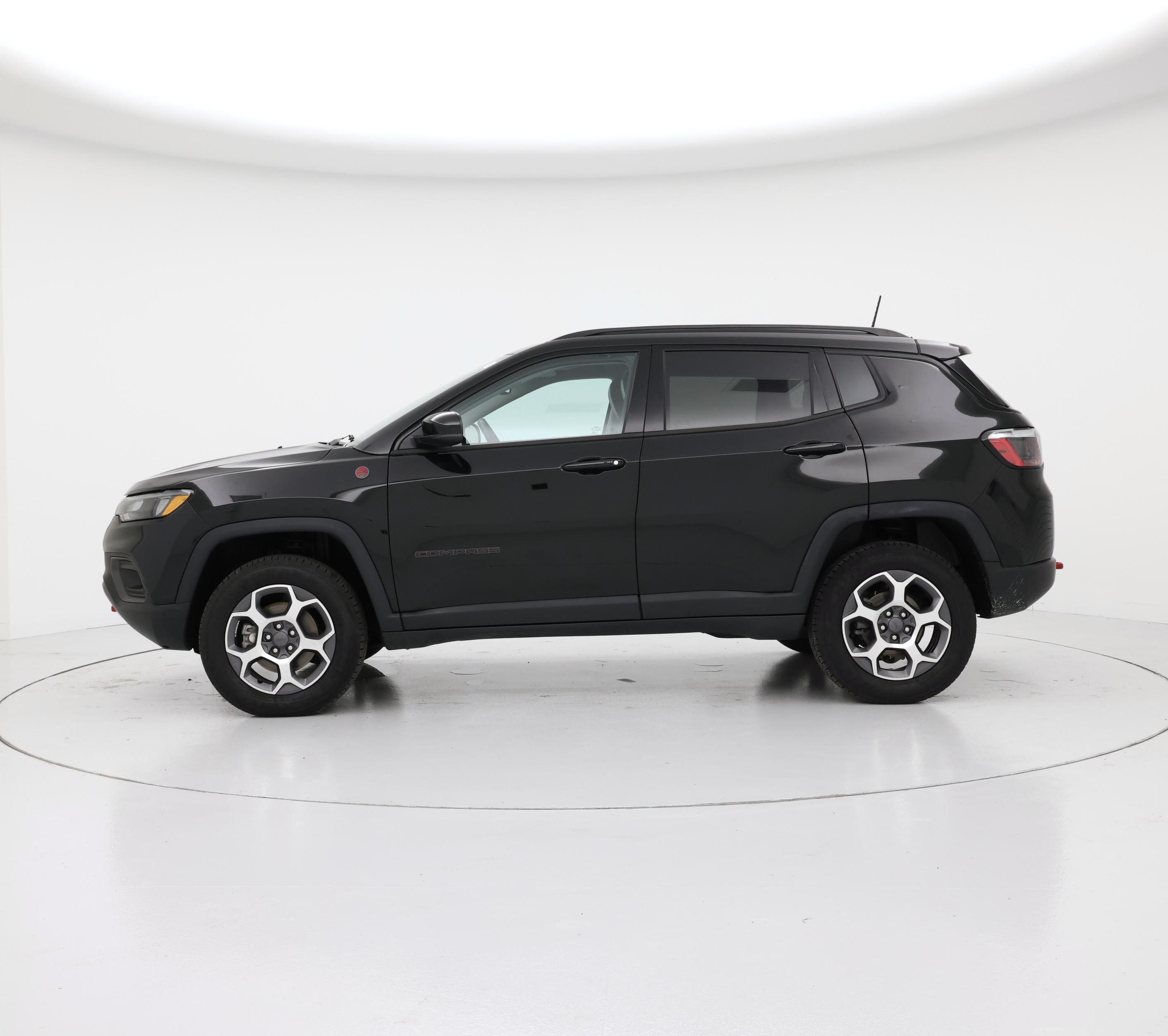 Thumbnail: 2022 Jeep Compass - 3