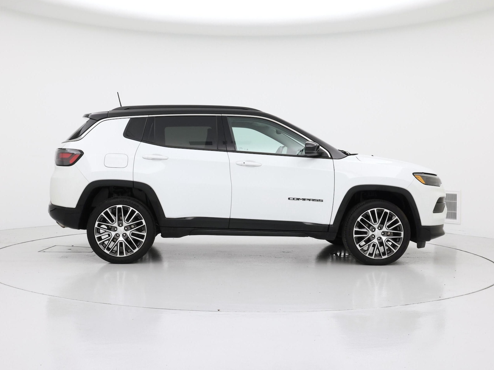 2022 Jeep Compass Limited - Photo 8
