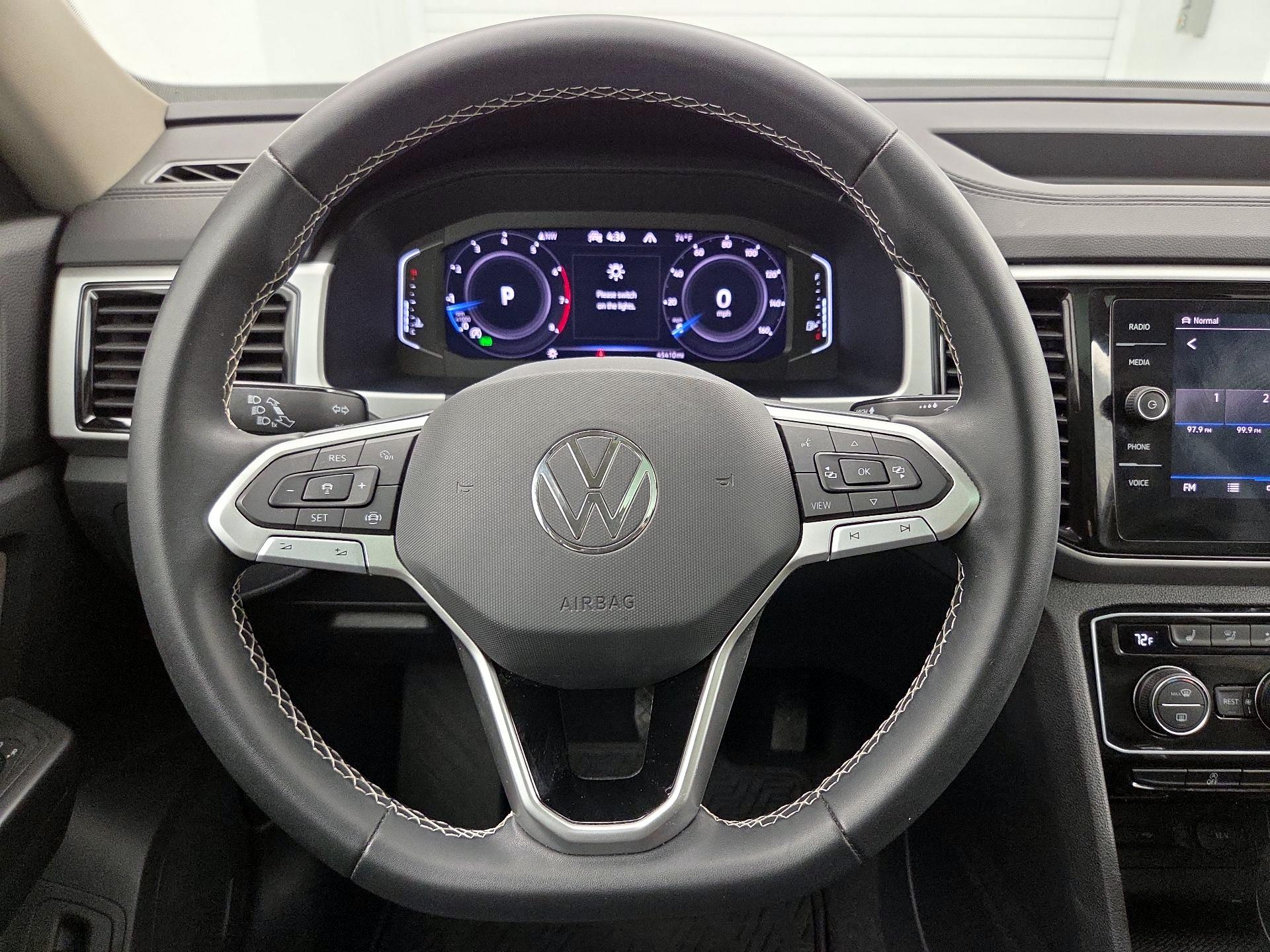 Thumbnail: 2023 Volkswagen Atlas - 10