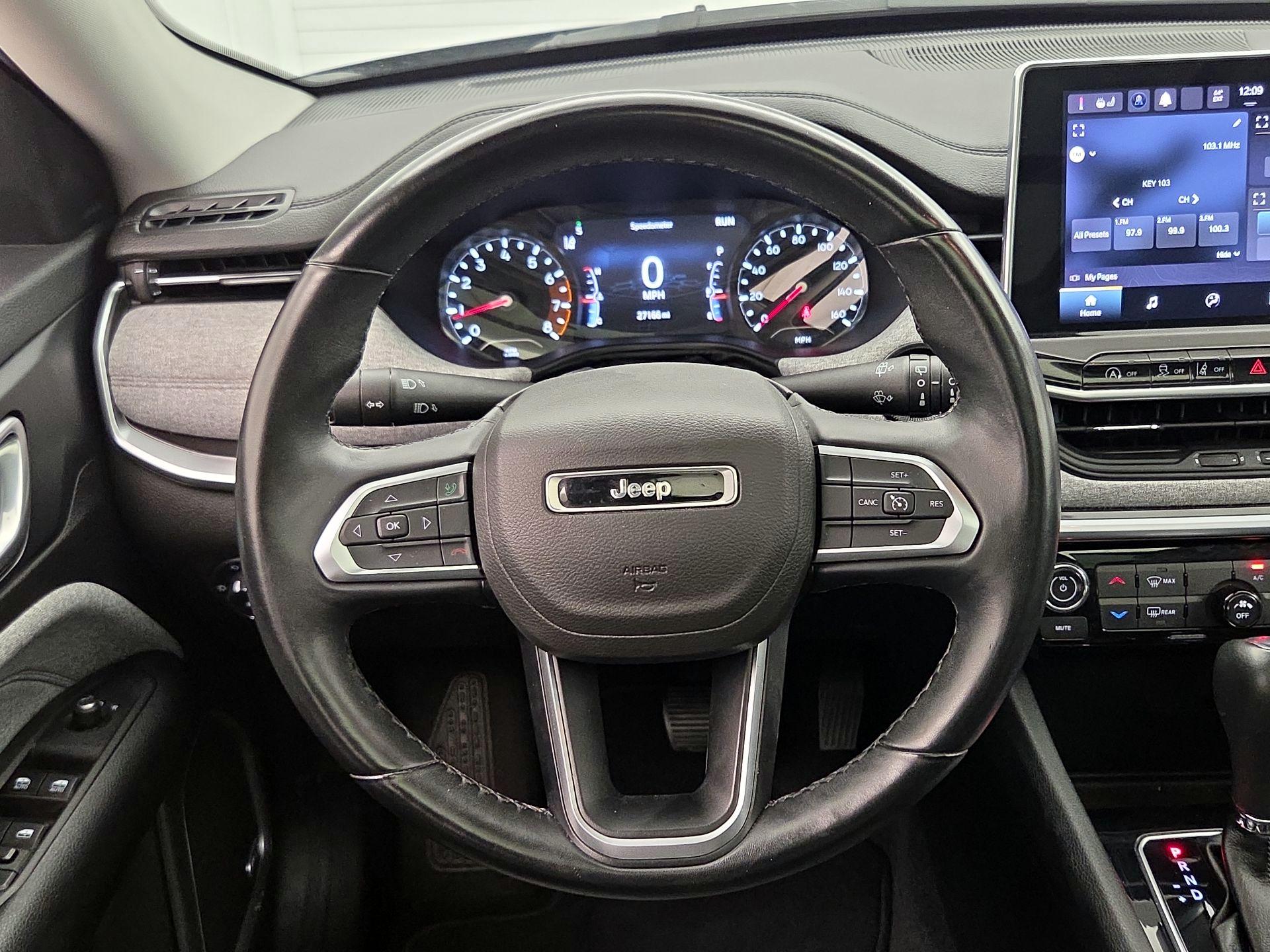 Thumbnail: 2022 Jeep Compass - 10