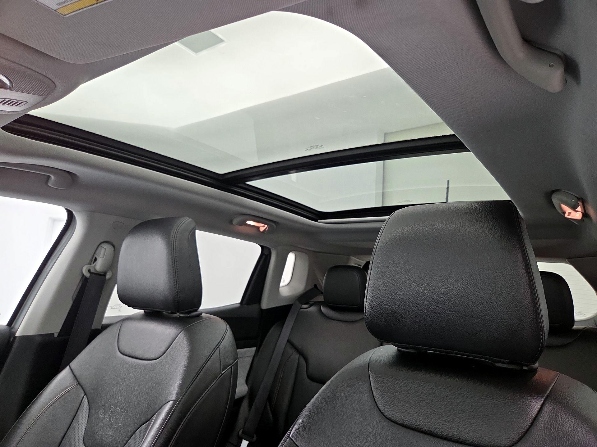 Thumbnail: 2022 Jeep Compass - 19