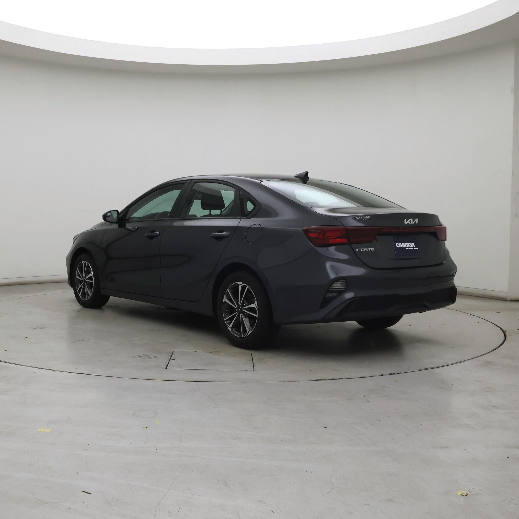 Thumbnail: 2024 Kia Forte - 2