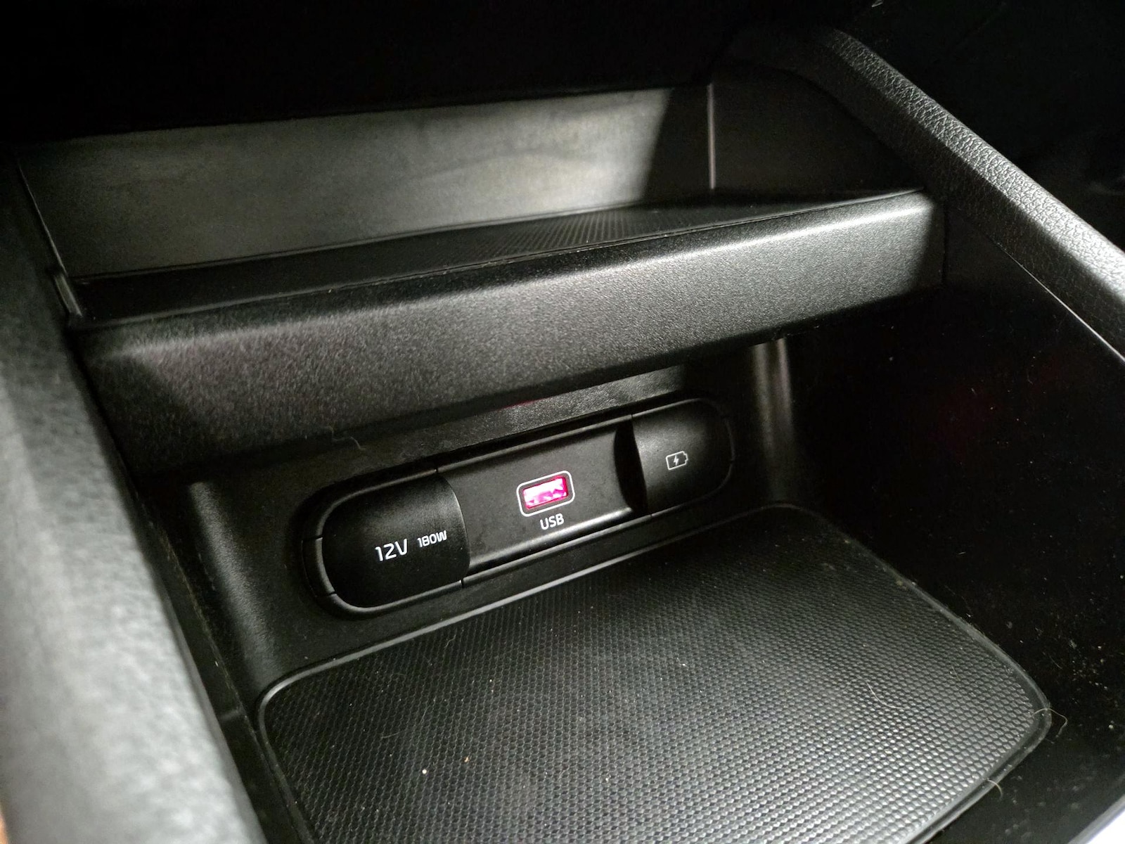 2024 Kia Forte LXS - Photo 19