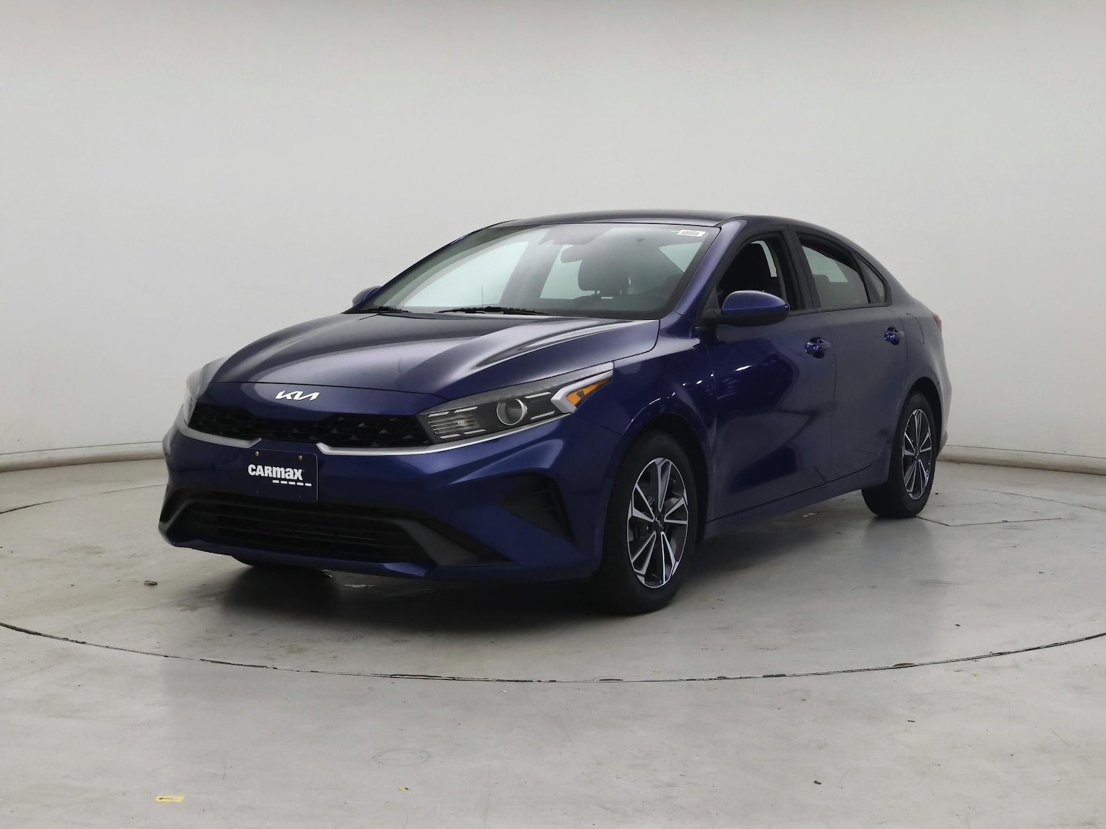 2024 Kia Forte LXS - Photo 5