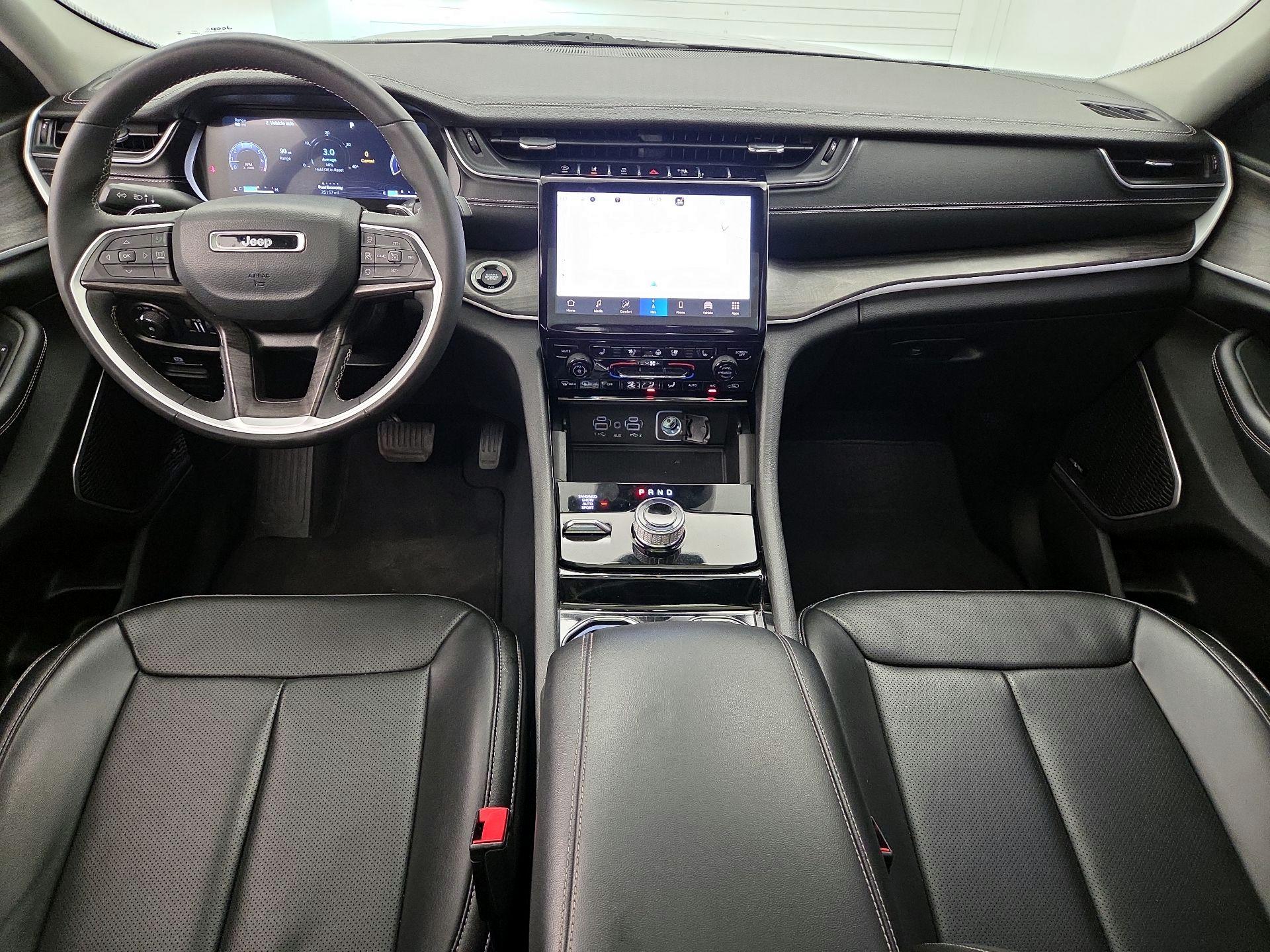 Thumbnail: 2023 Jeep Grand Cherokee L - 9