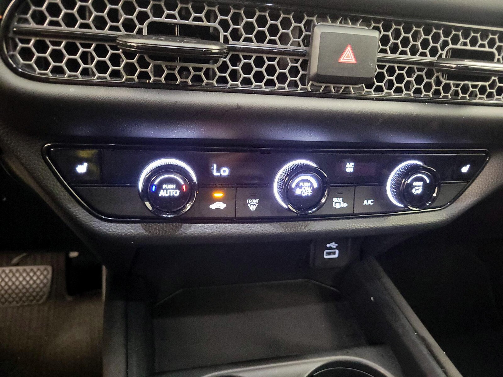 2025 Honda HR-V Sport - Photo 15