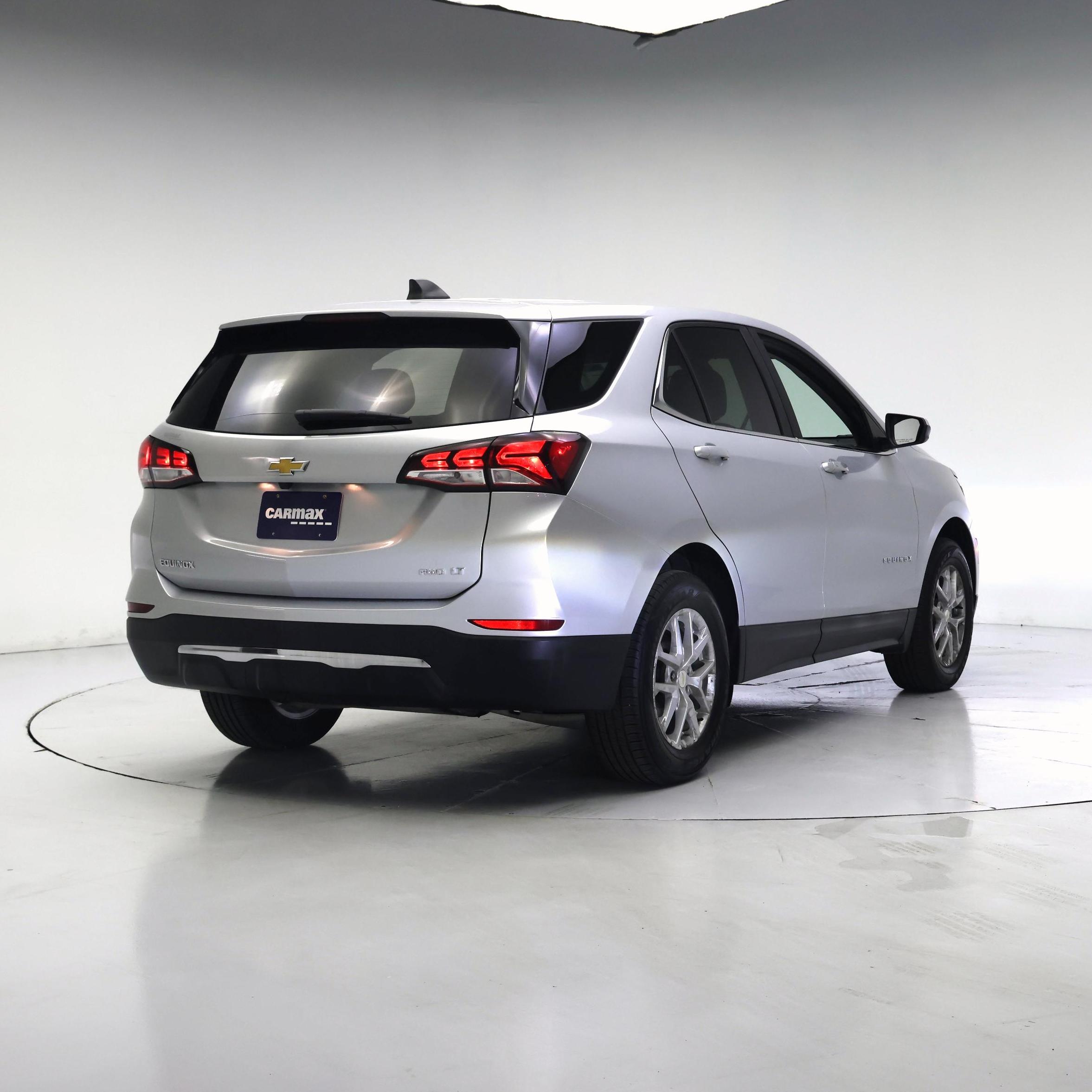 Thumbnail: 2022 Chevrolet Equinox - 8