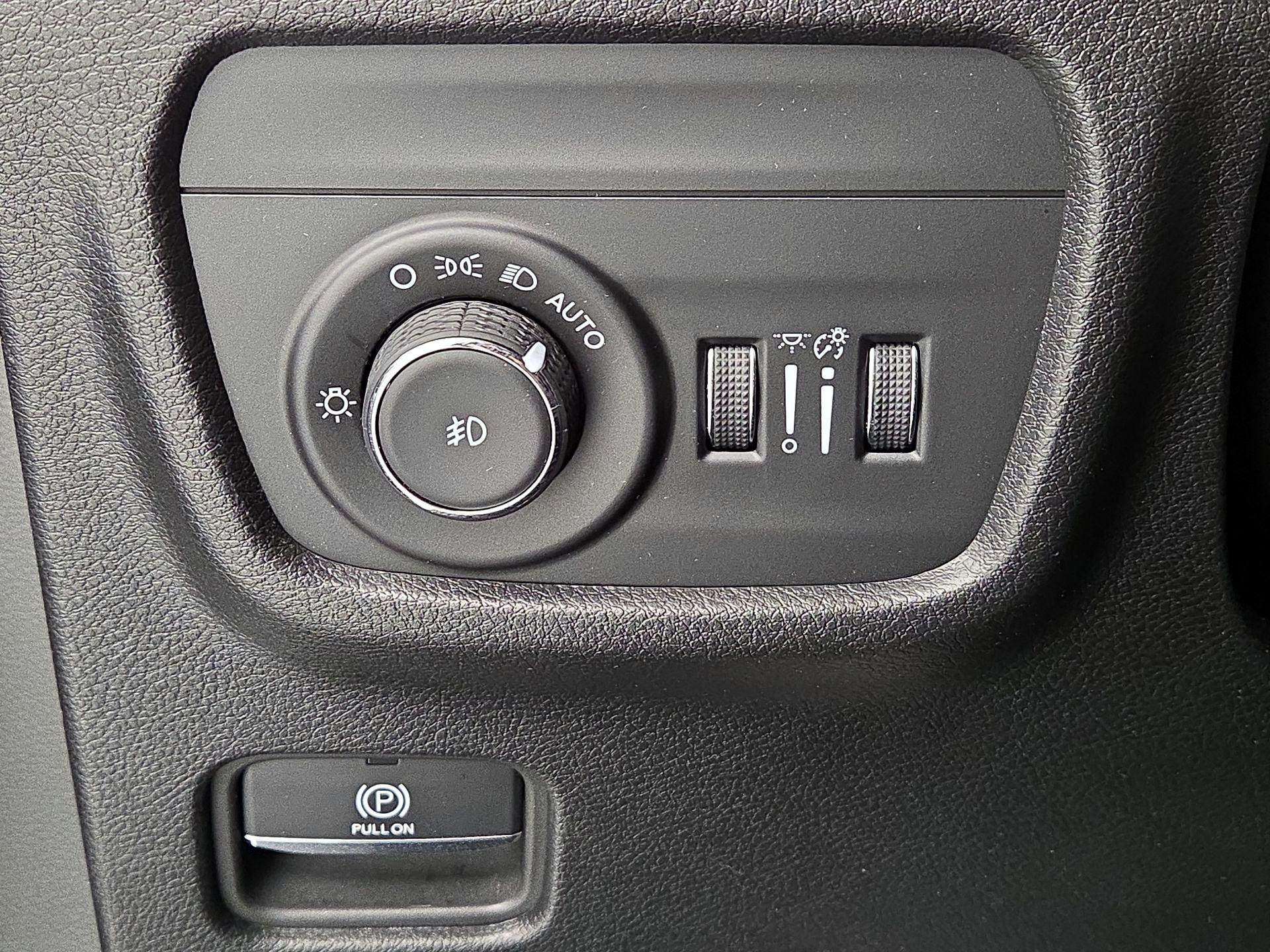 Thumbnail: 2023 Jeep Grand Cherokee L - 13