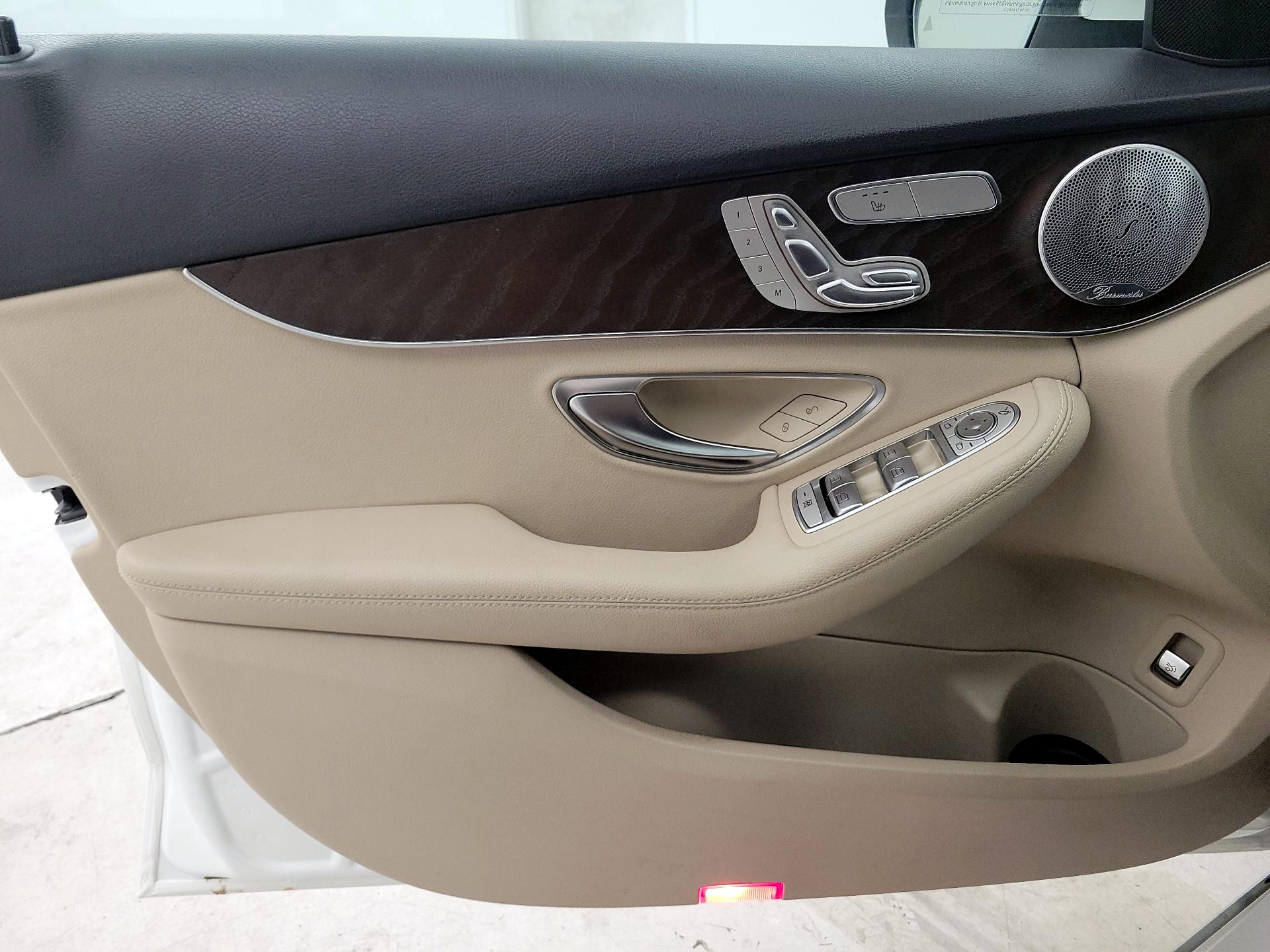 Thumbnail: 2021 Mercedes-Benz C-Class - 12