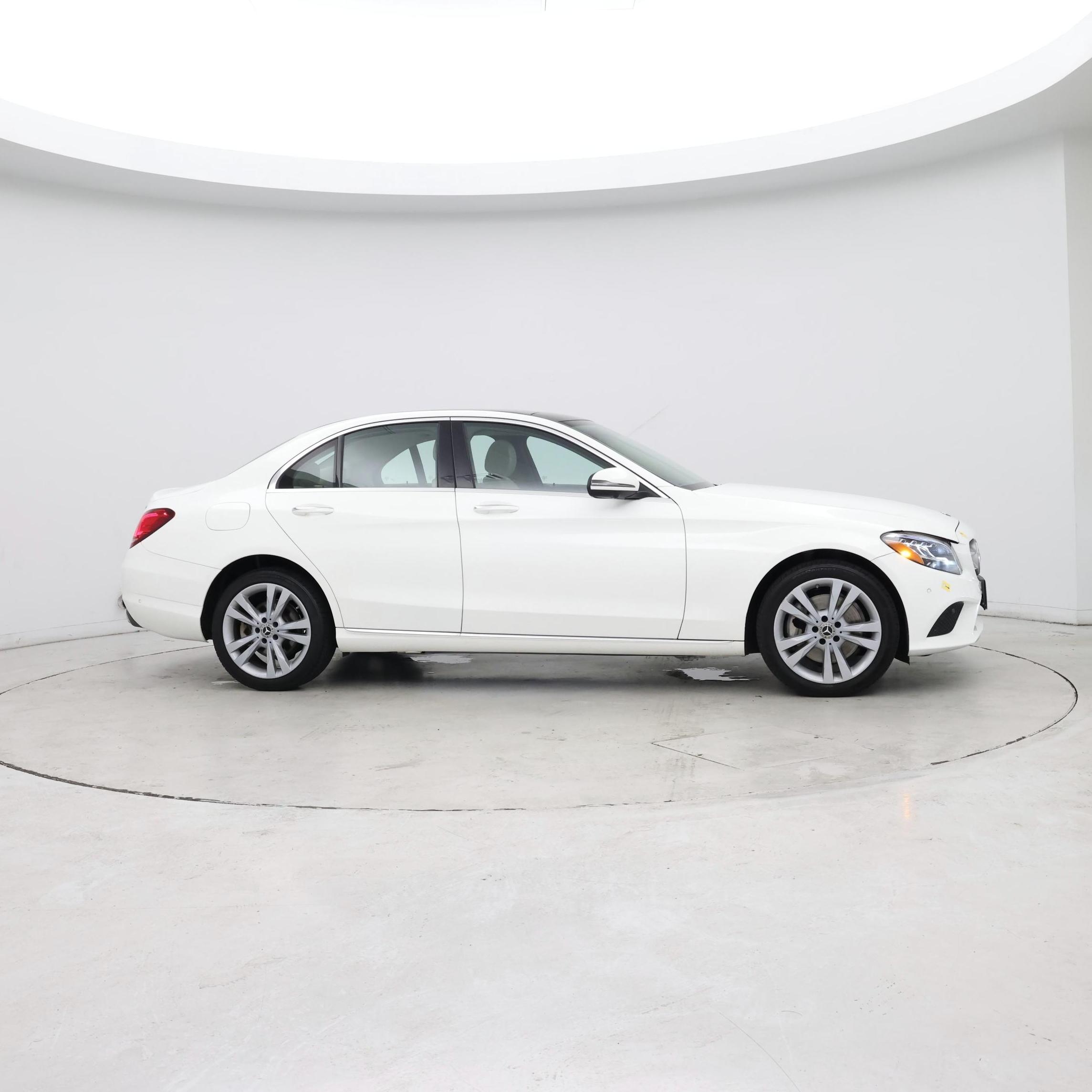 Thumbnail: 2021 Mercedes-Benz C-Class - 7
