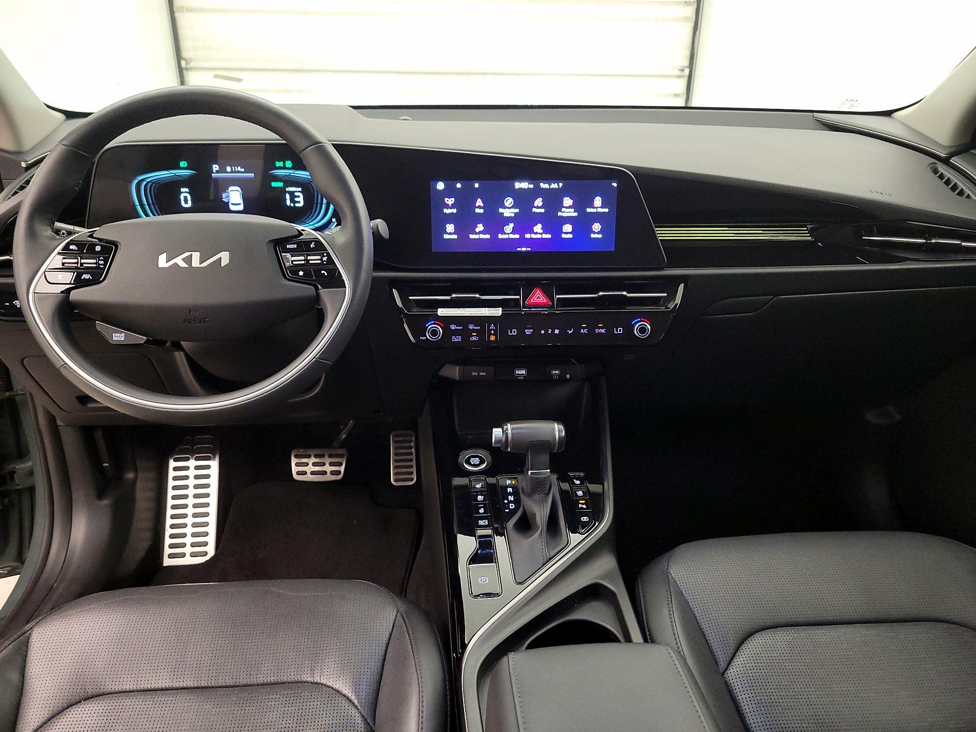 Thumbnail: 2023 Kia Niro - 9