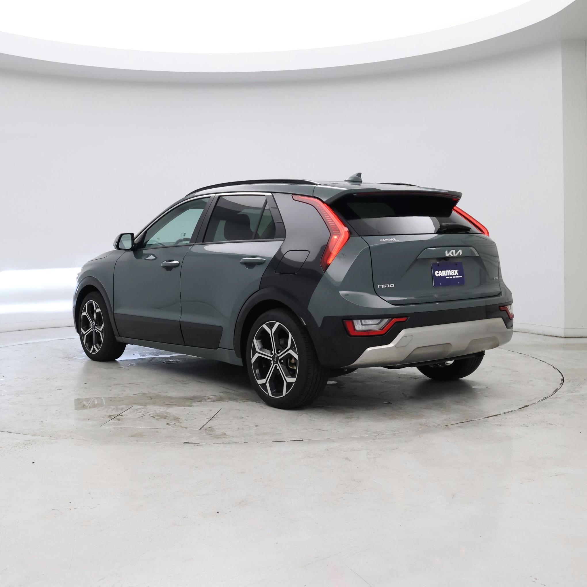 Thumbnail: 2023 Kia Niro - 2