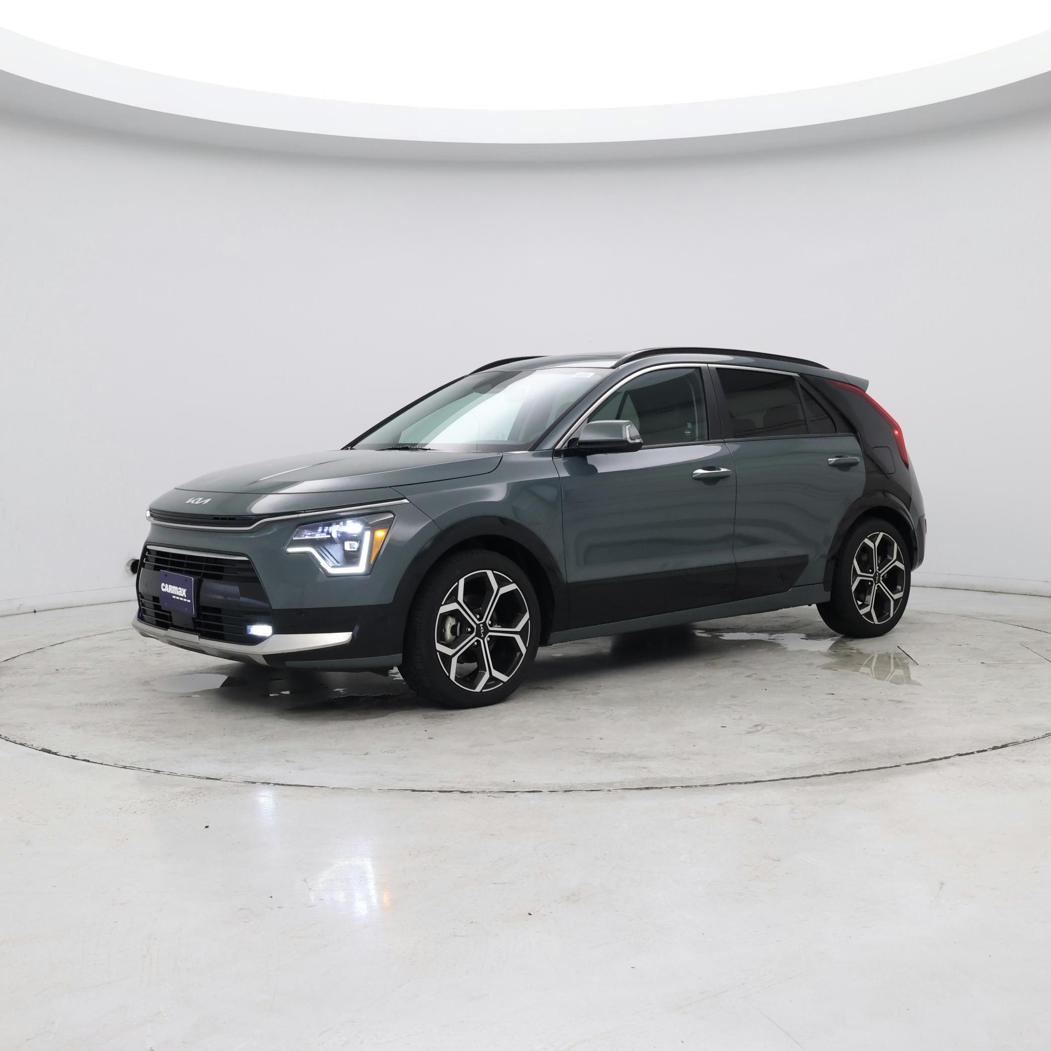 Thumbnail: 2023 Kia Niro - 5