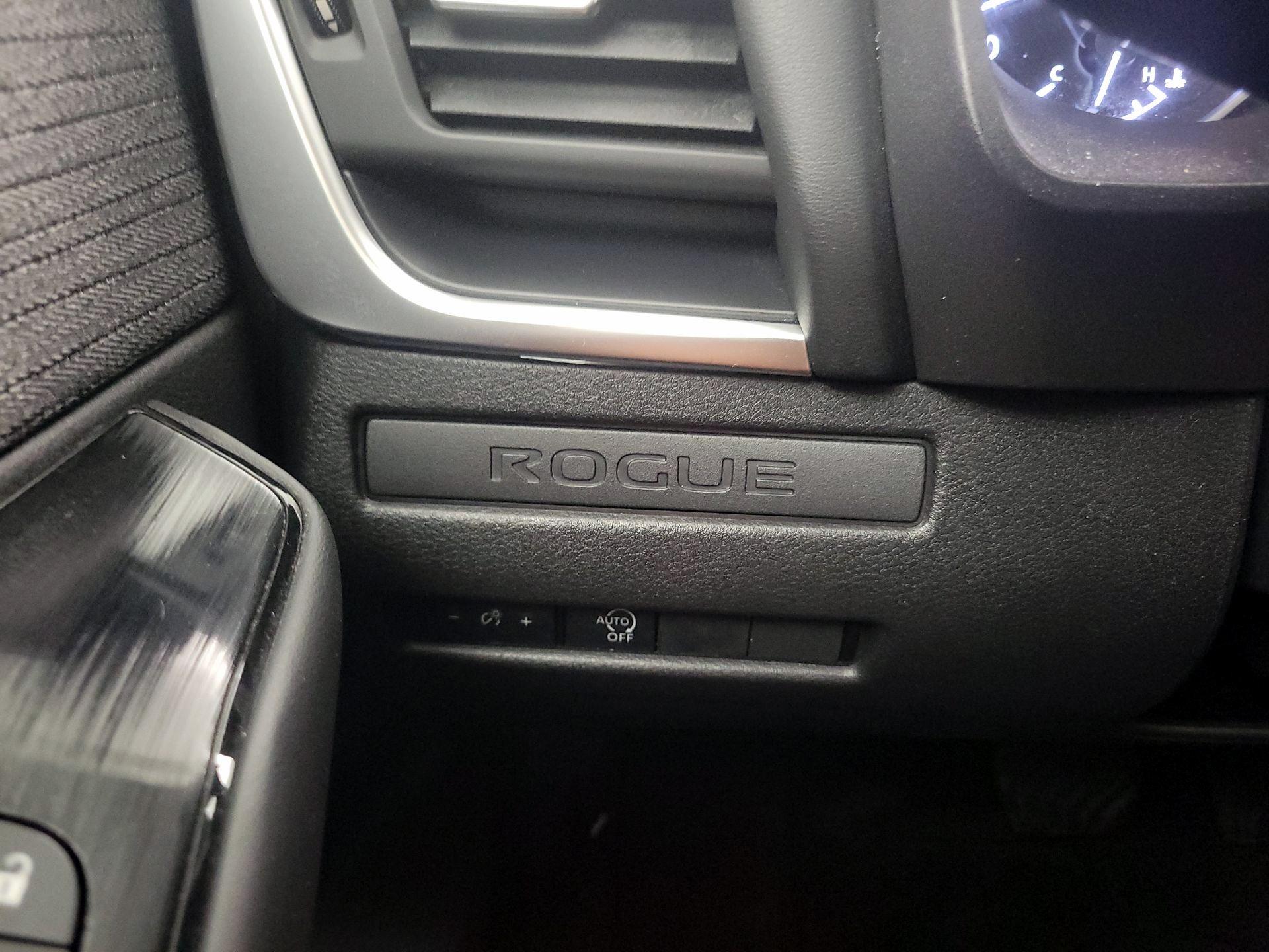 Thumbnail: 2023 Nissan Rogue - 13