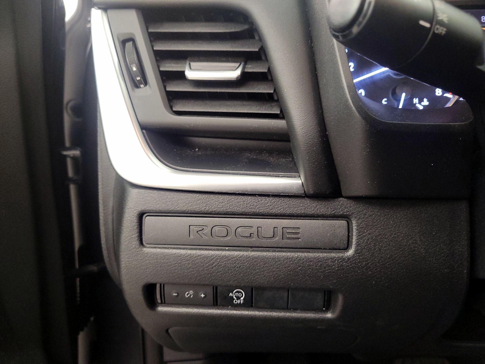 Thumbnail: 2023 Nissan Rogue - 11