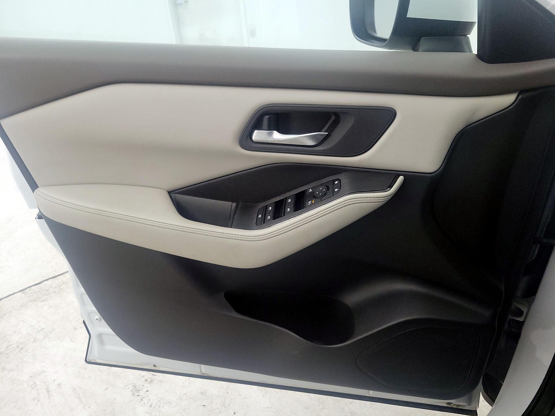 Thumbnail: 2024 Nissan Rogue - 10