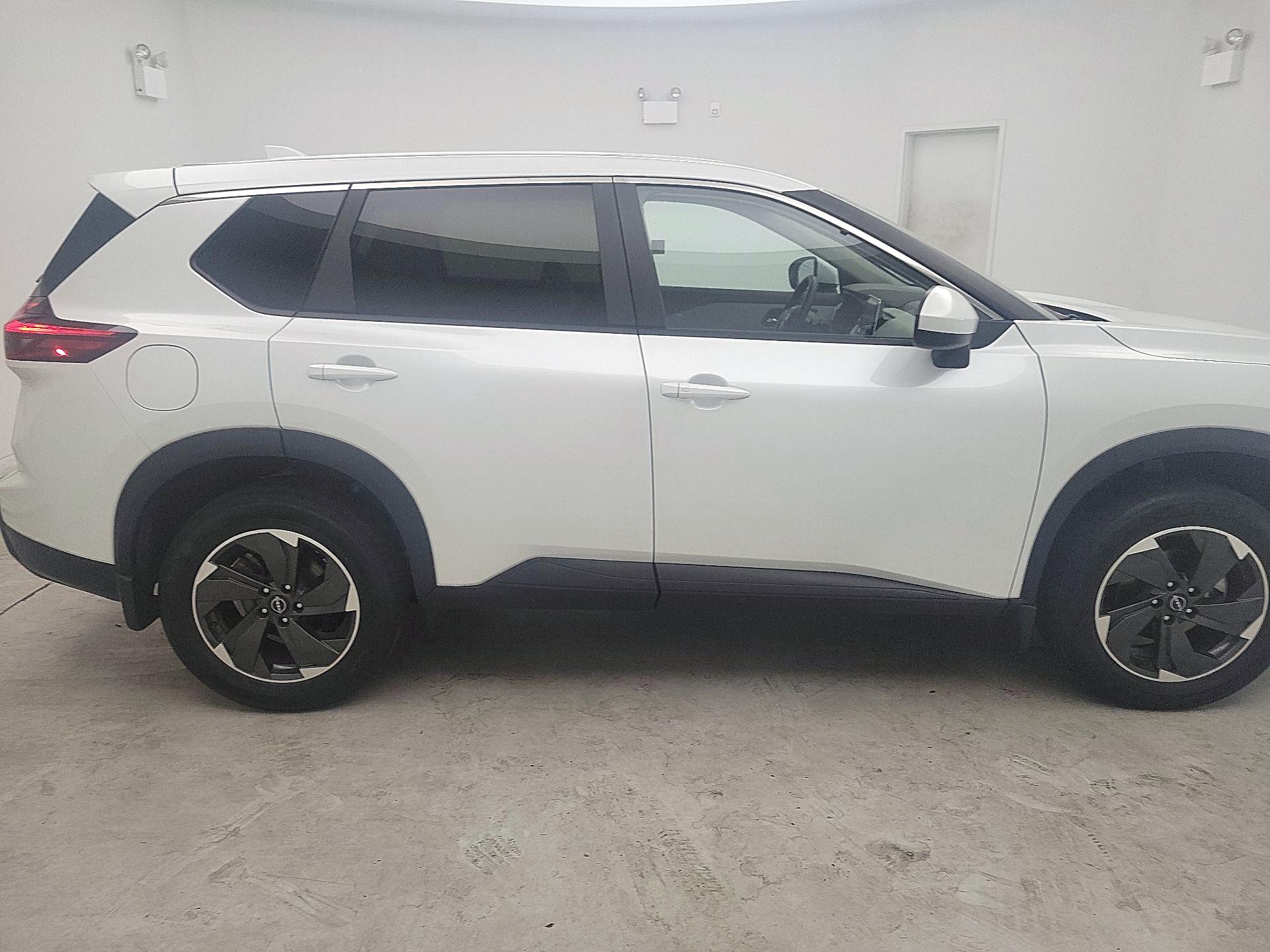 Thumbnail: 2024 Nissan Rogue - 4