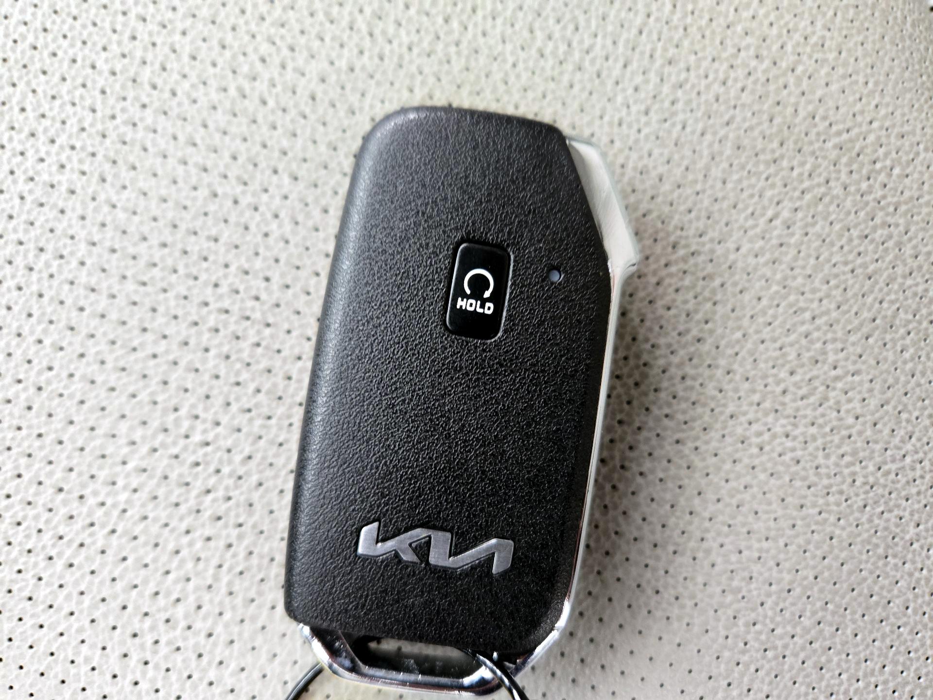 Thumbnail: 2025 Kia Sportage - 18