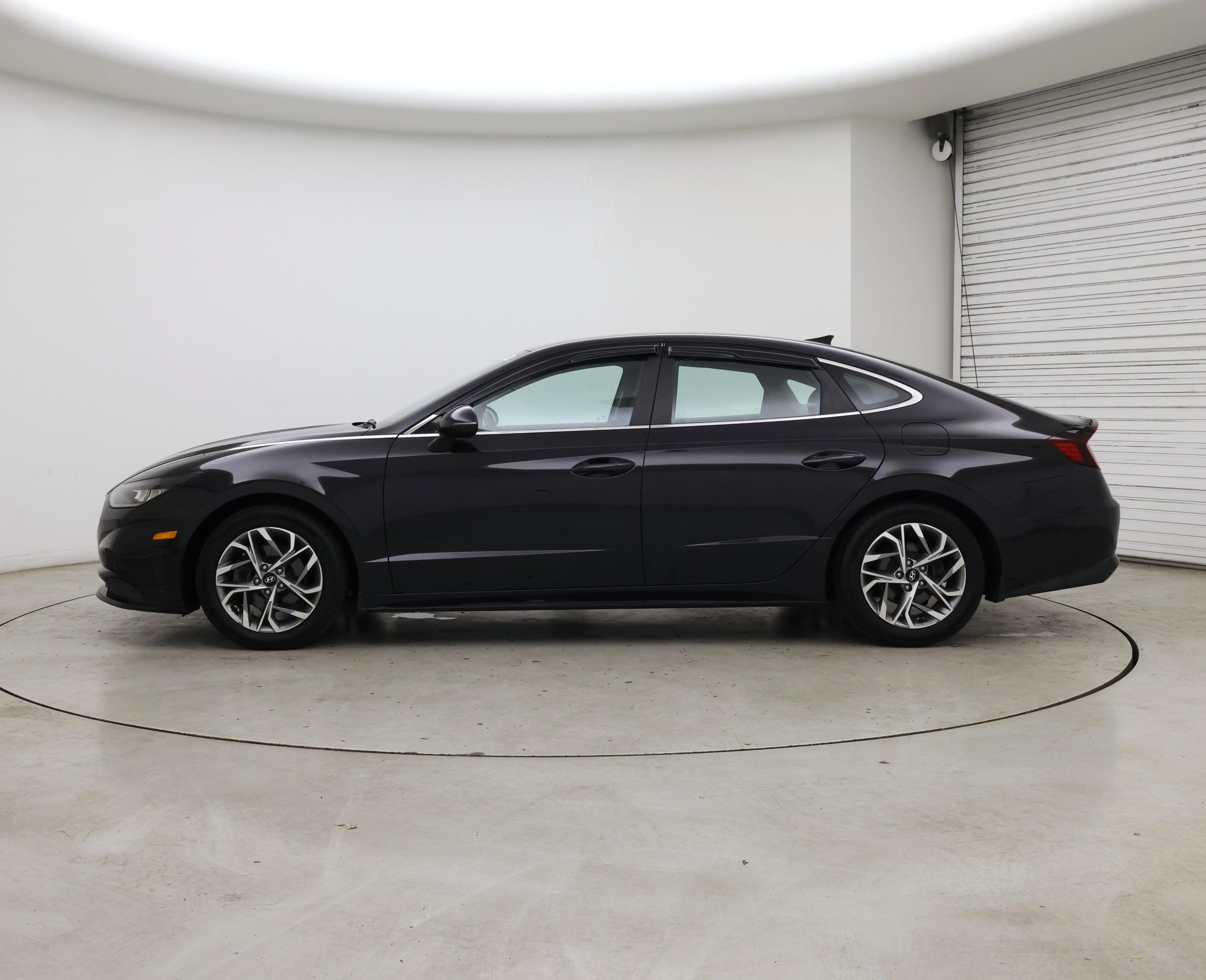 Thumbnail: 2023 Hyundai Sonata - 3