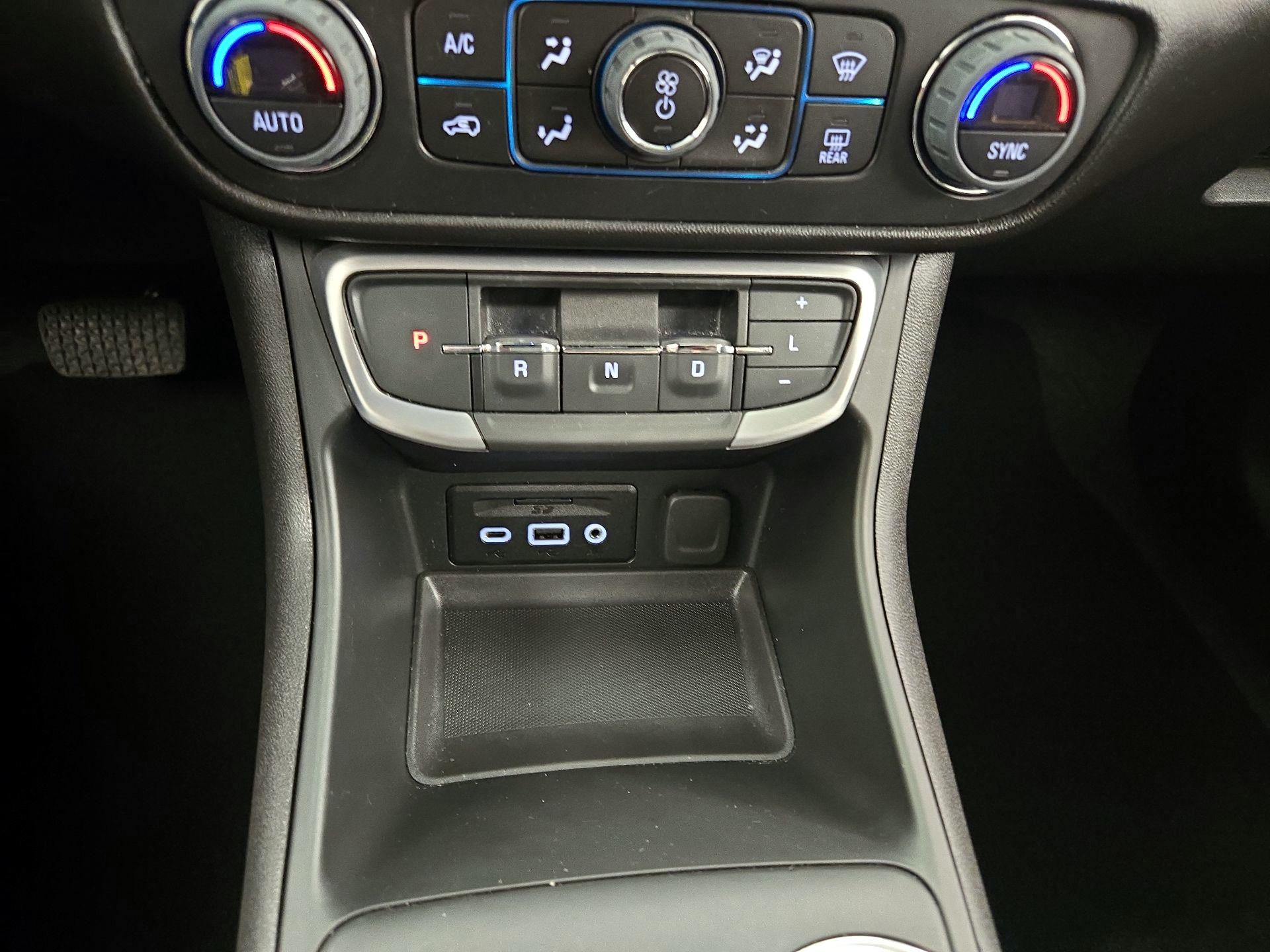Thumbnail: 2024 GMC Terrain - 16