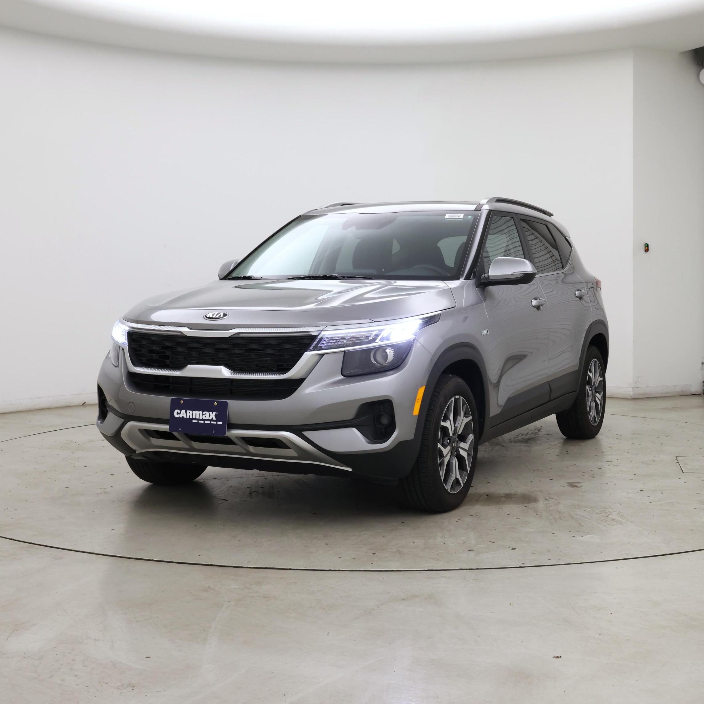 Thumbnail: 2021 Kia Seltos - 4