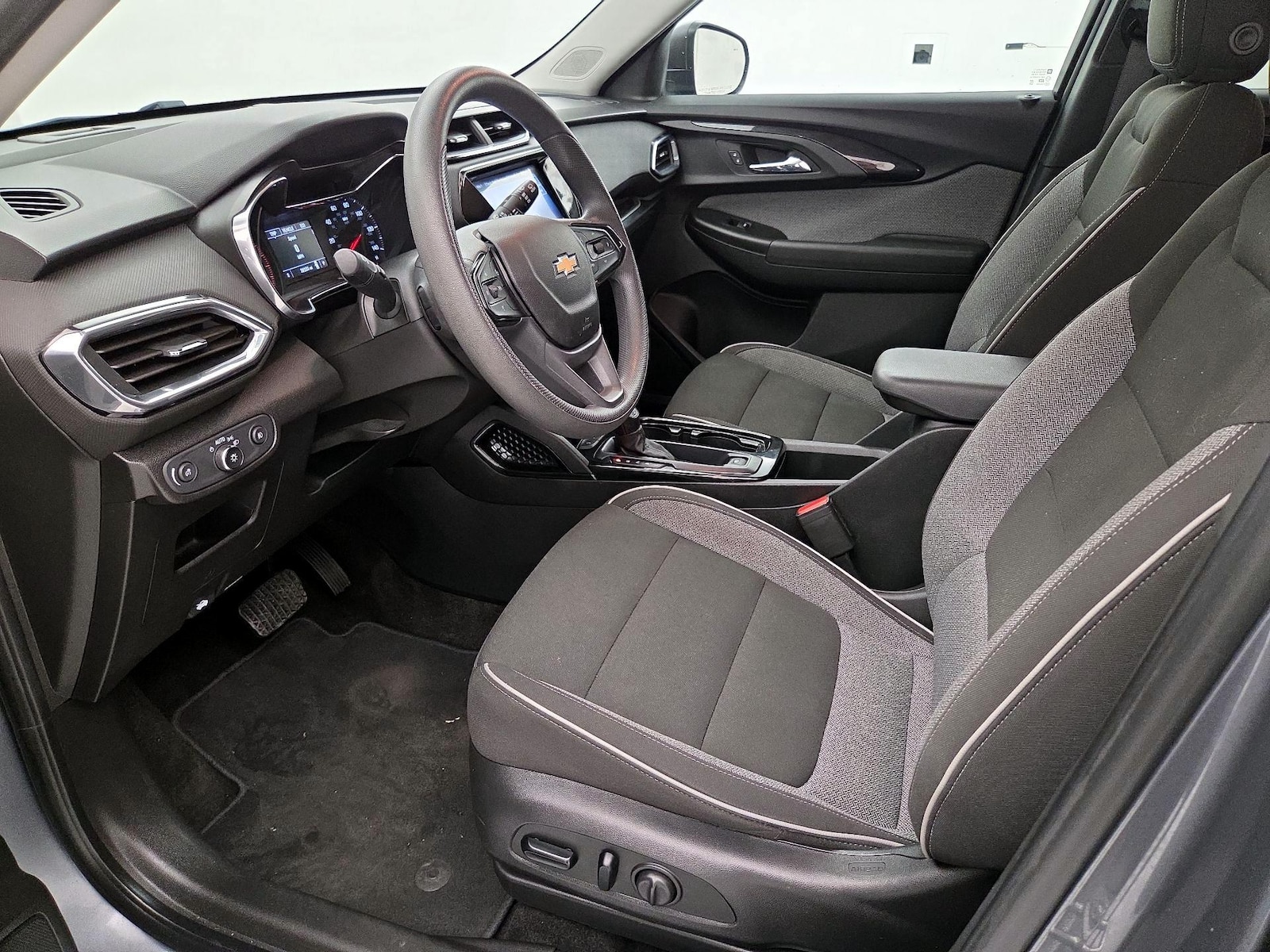 2021 Chevrolet Trailblazer LT - Photo 12