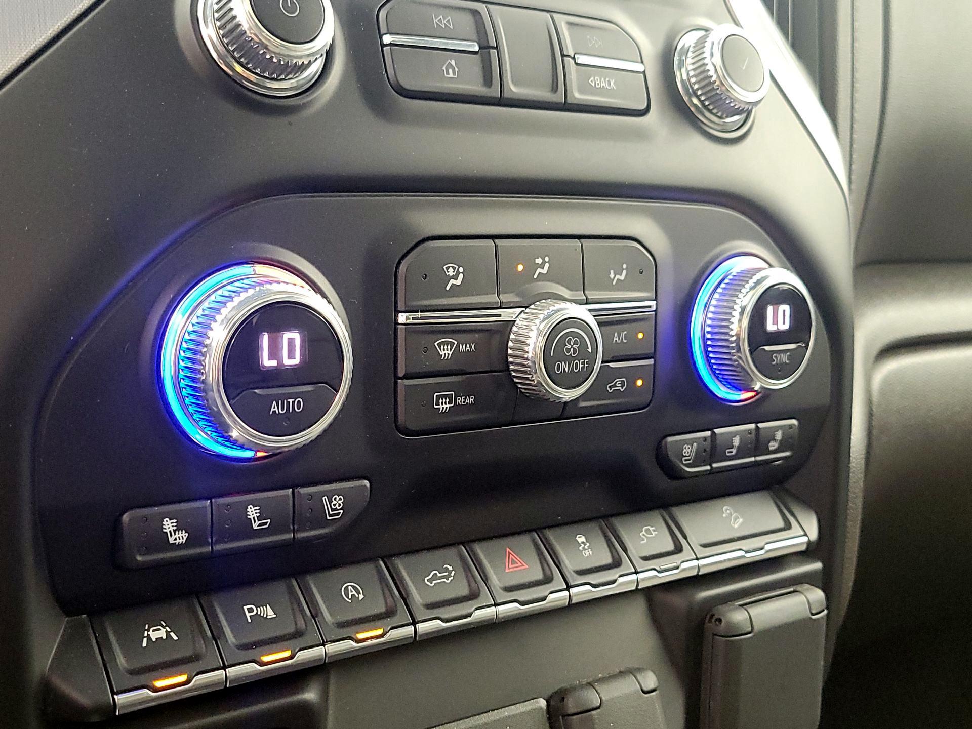 Thumbnail: 2021 GMC Sierra 1500 - 17