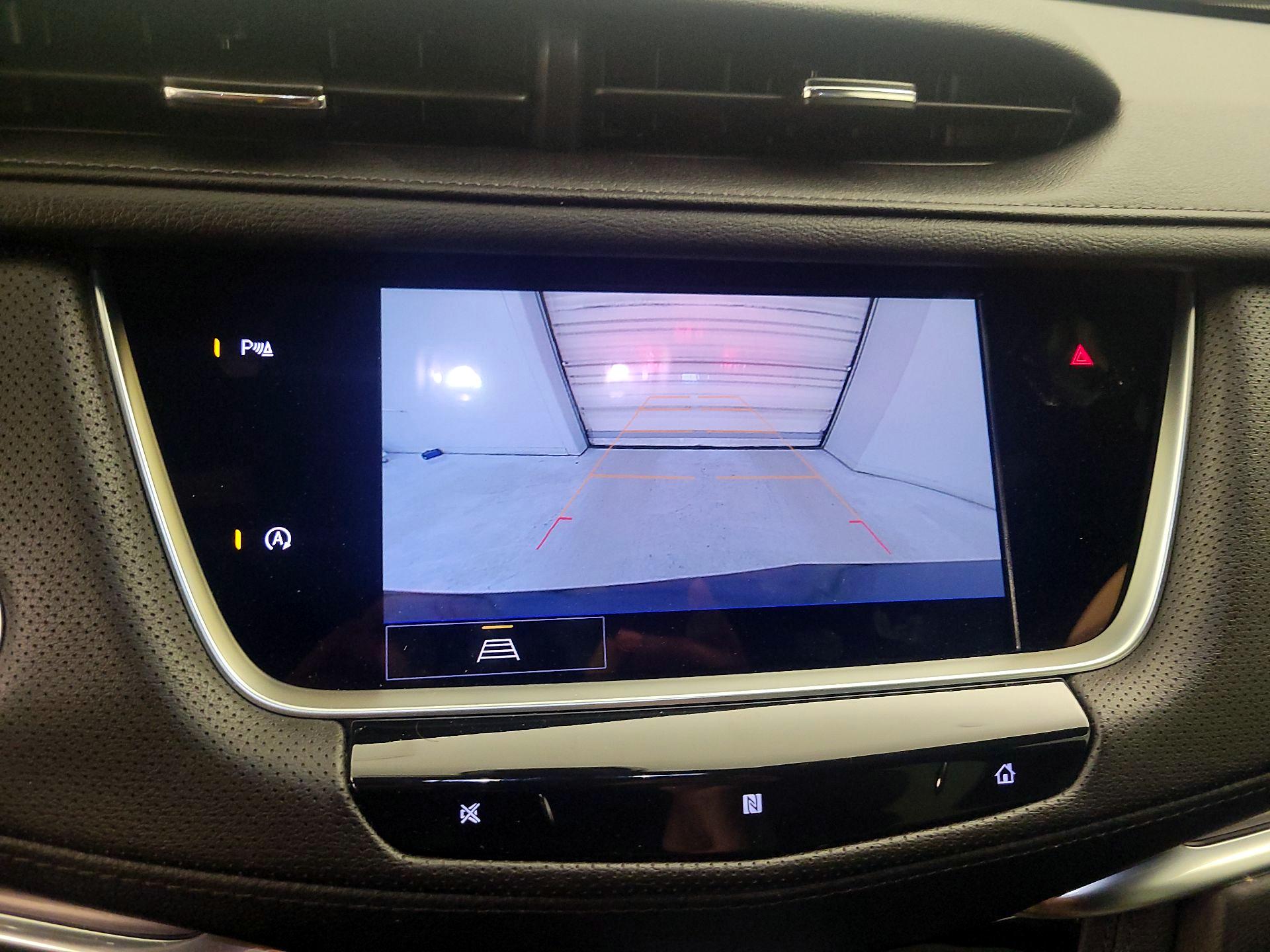 Thumbnail: 2021 Cadillac XT5 - 14
