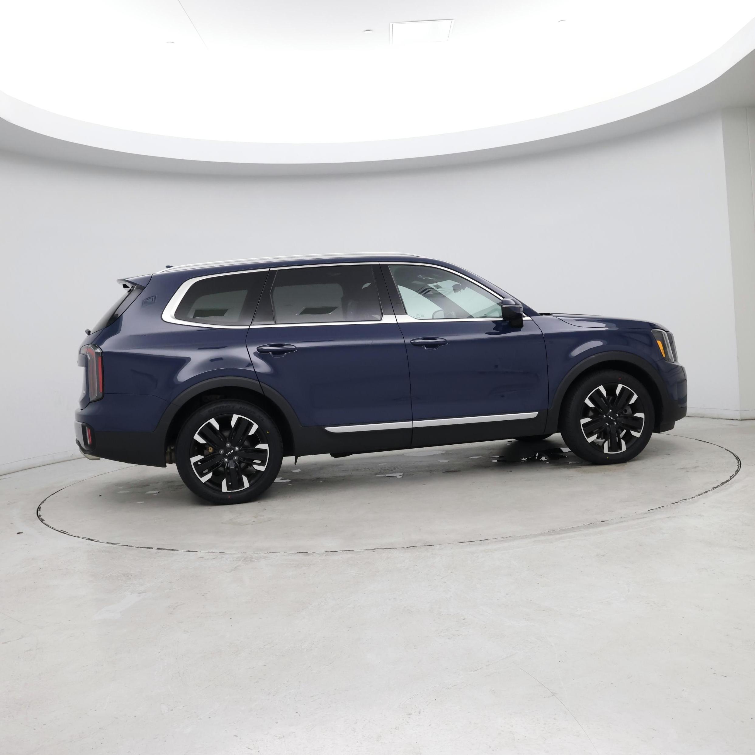 Thumbnail: 2023 Kia Telluride - 8