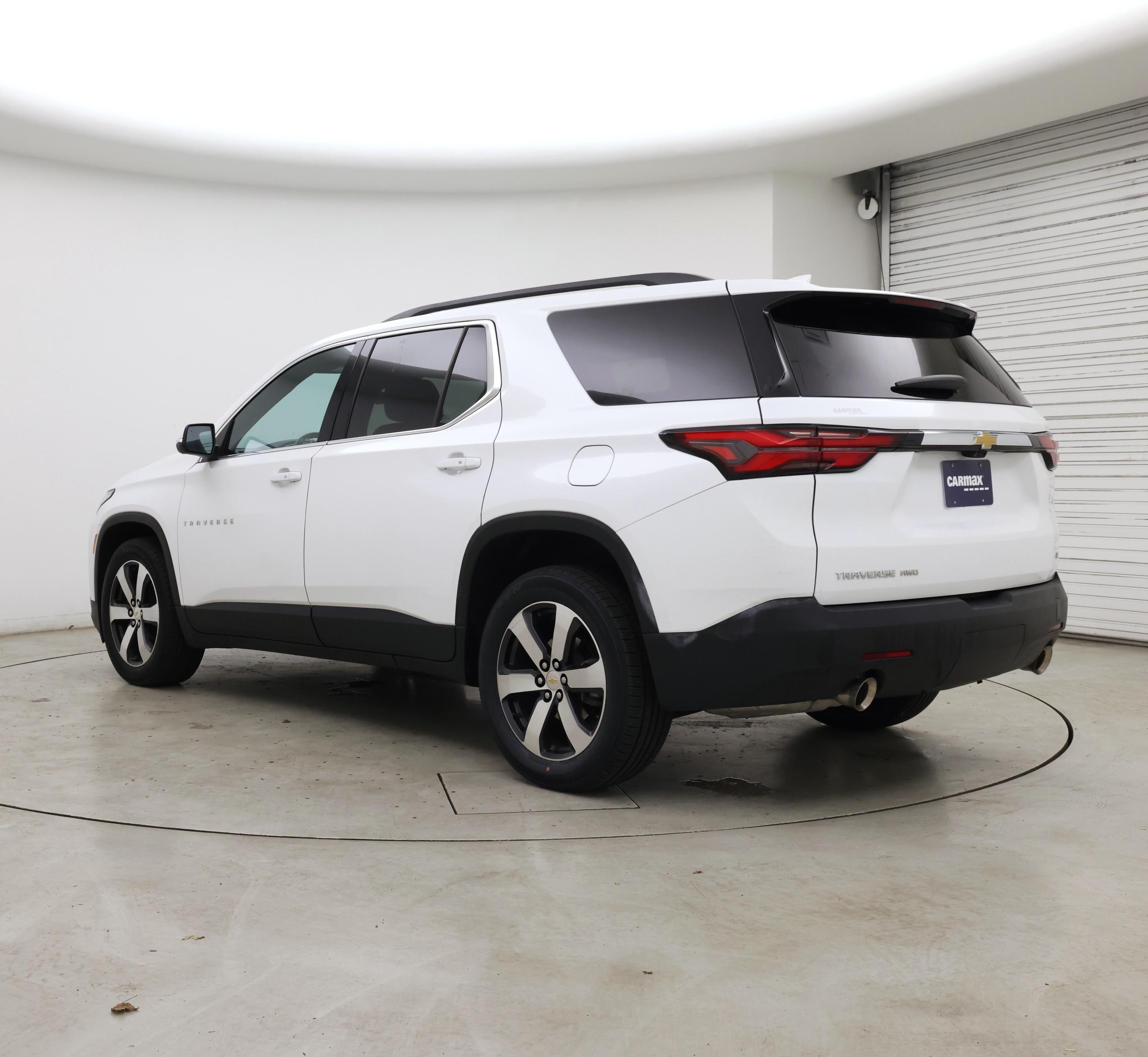 Thumbnail: 2023 Chevrolet Traverse - 2