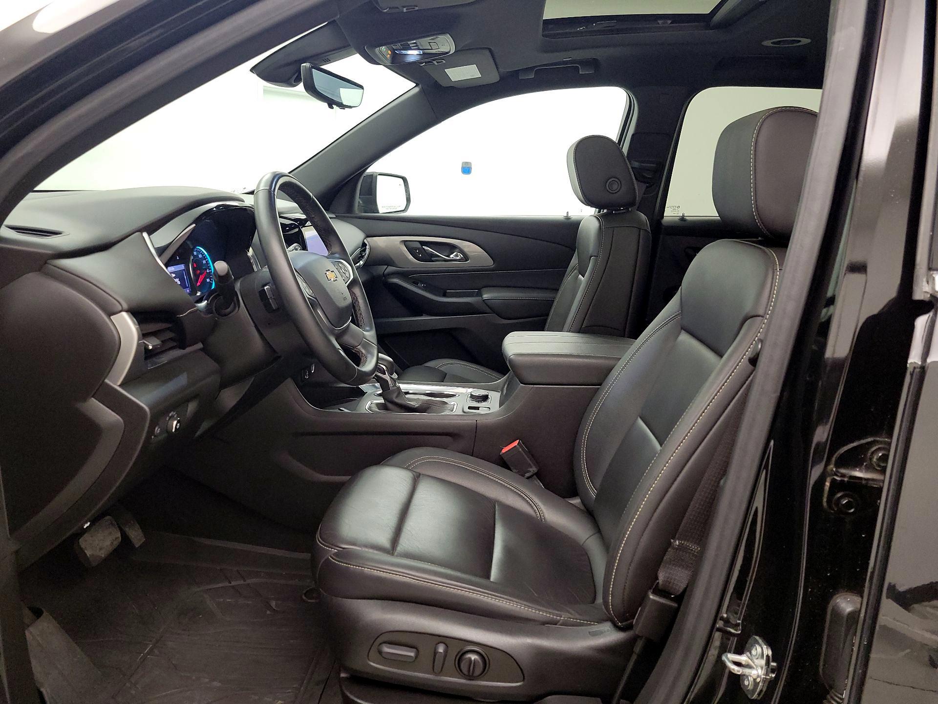 Thumbnail: 2023 Chevrolet Traverse - 11