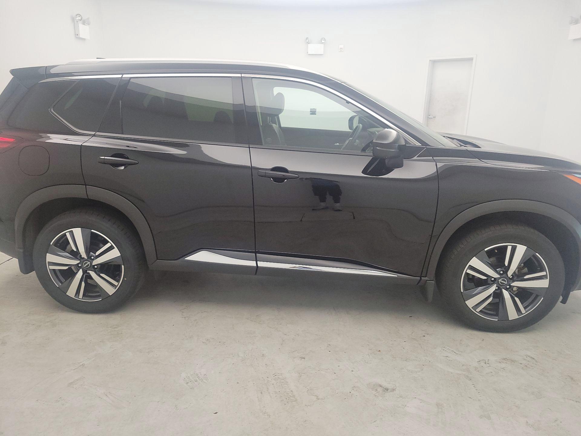 Thumbnail: 2023 Nissan Rogue - 4