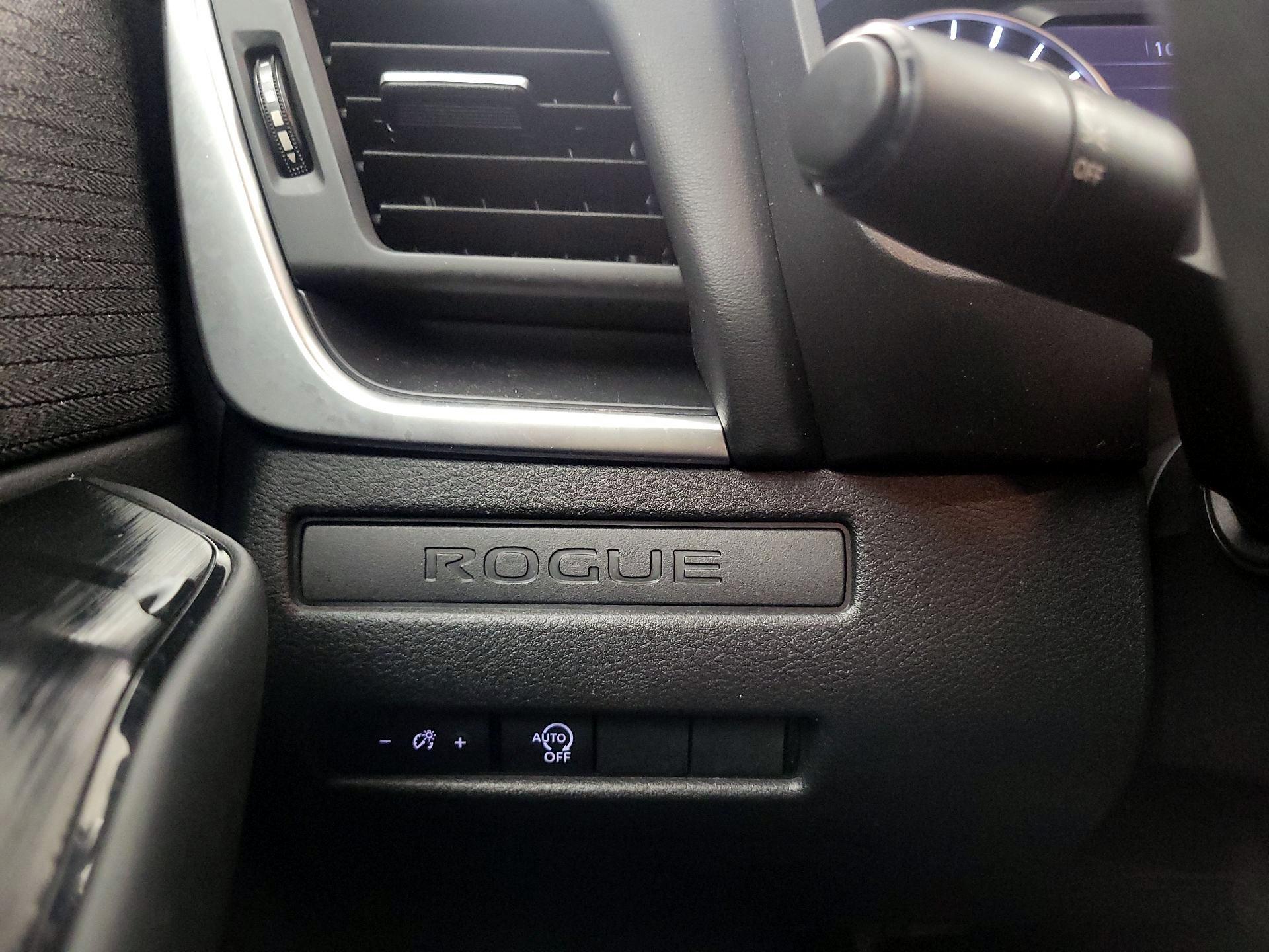 Thumbnail: 2023 Nissan Rogue - 11