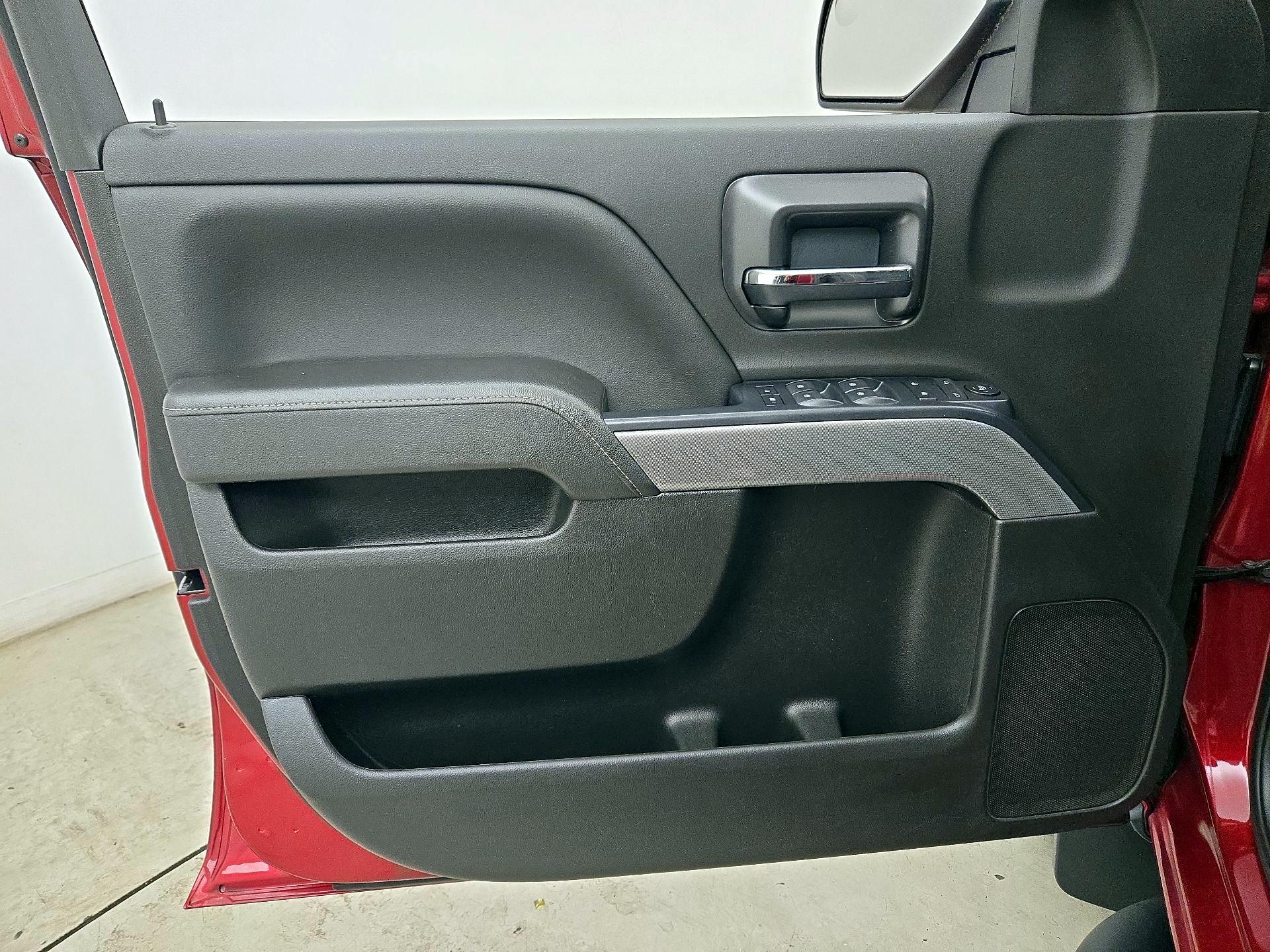 Thumbnail: 2019 Chevrolet Silverado 1500 - 12