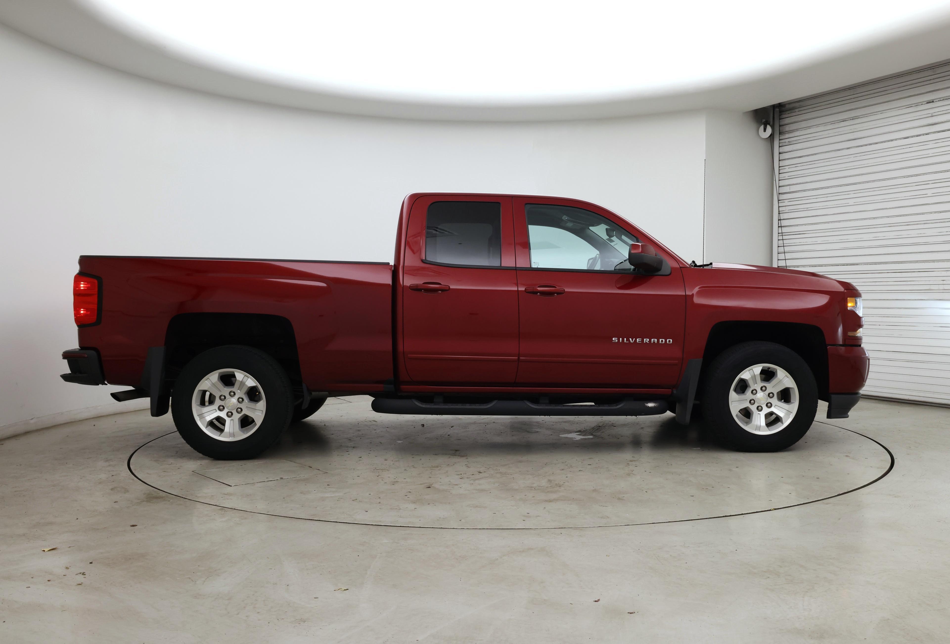 Thumbnail: 2019 Chevrolet Silverado 1500 - 7