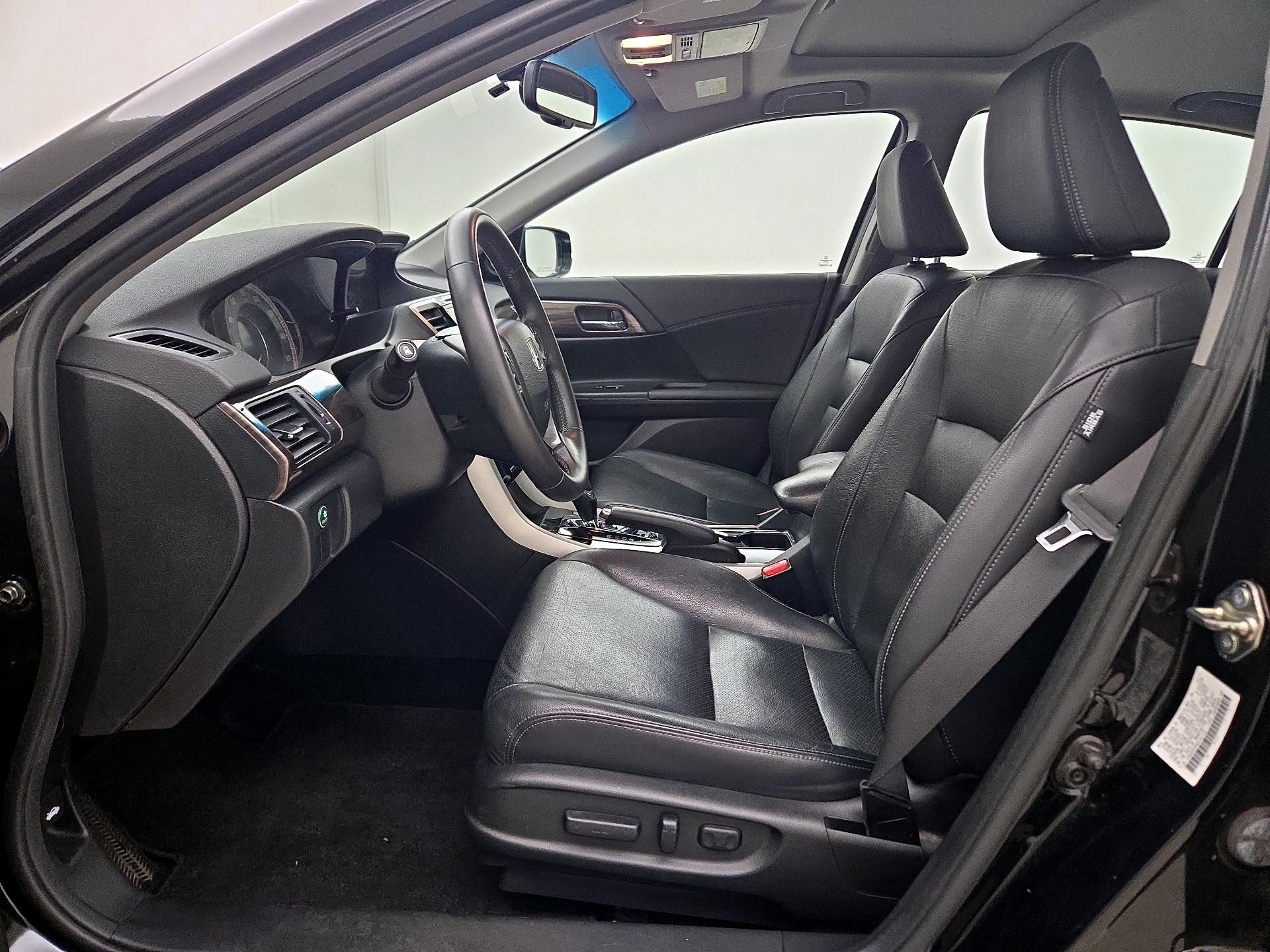 Thumbnail: 2017 Honda Accord - 11